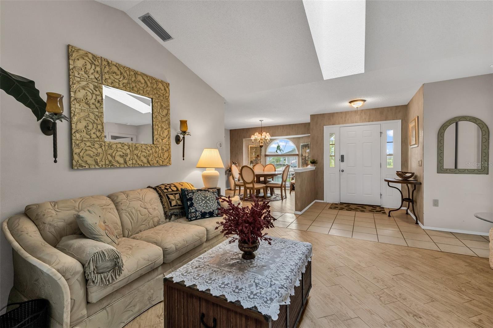 303 ROTONDA CIR, ROTONDA WEST, FL, 33947