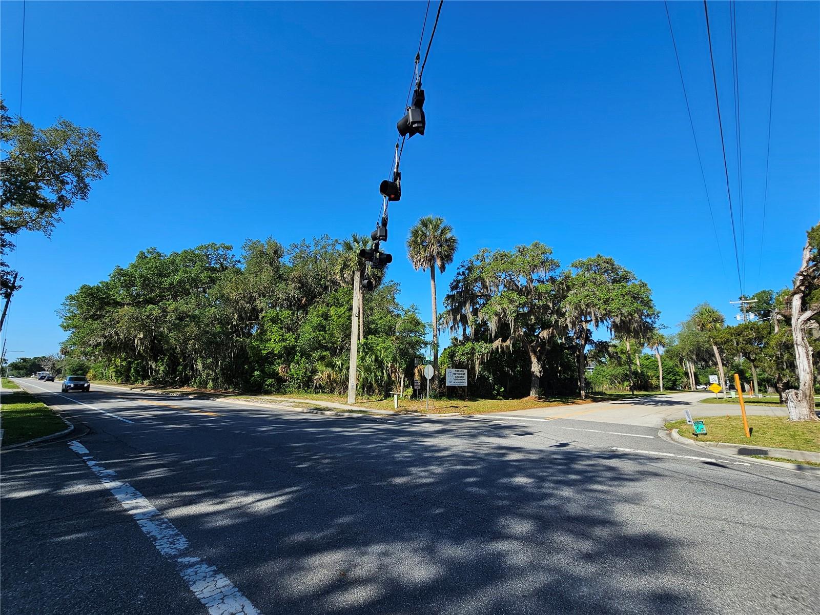 123 W 2ND AVE, PIERSON, FL, 32180