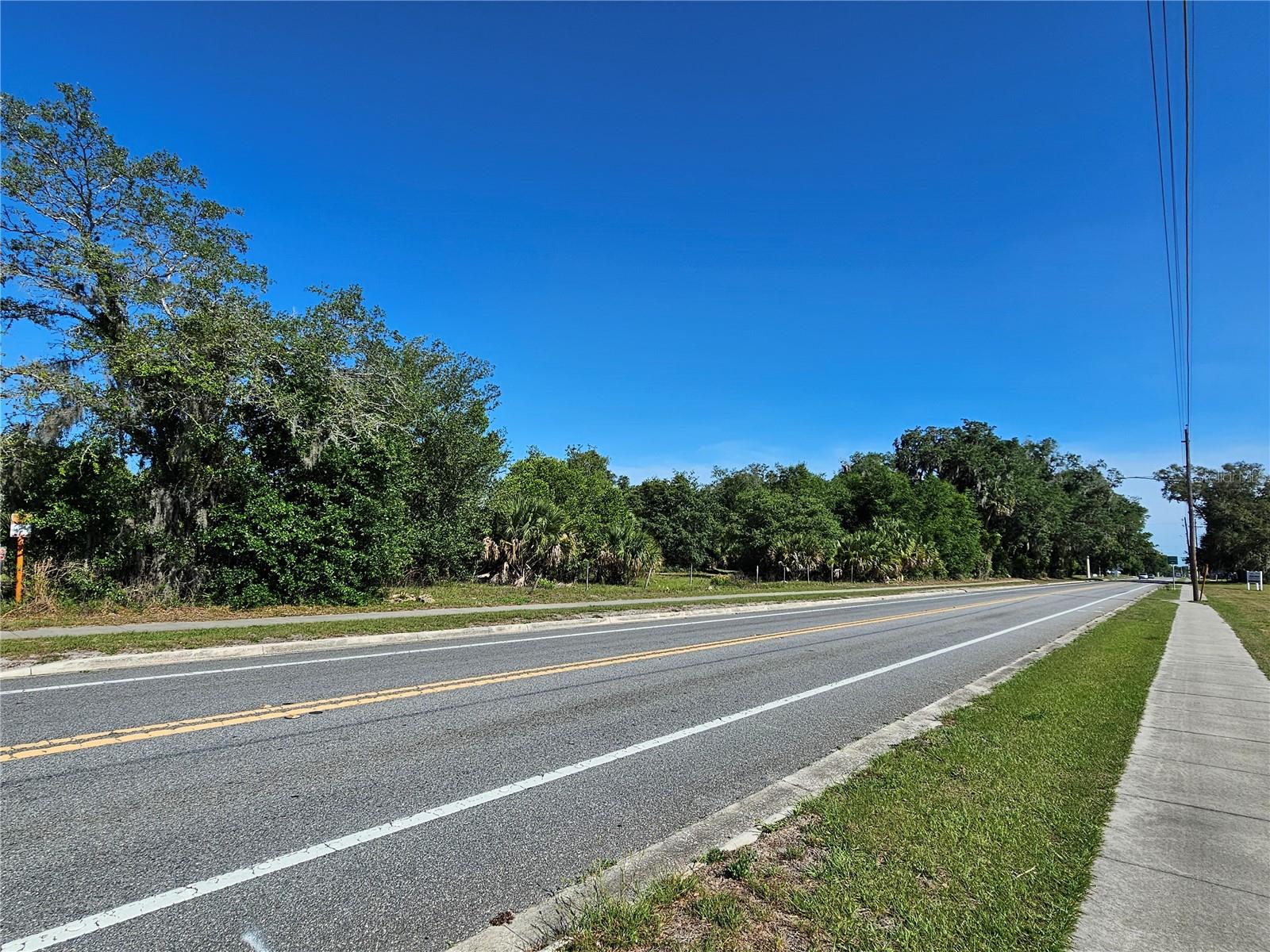 123 W 2ND AVE, PIERSON, FL, 32180