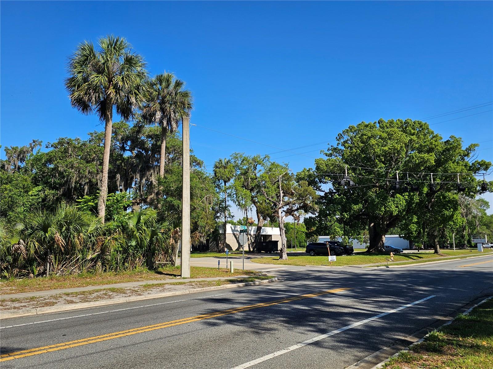 123 W 2ND AVE, PIERSON, FL, 32180