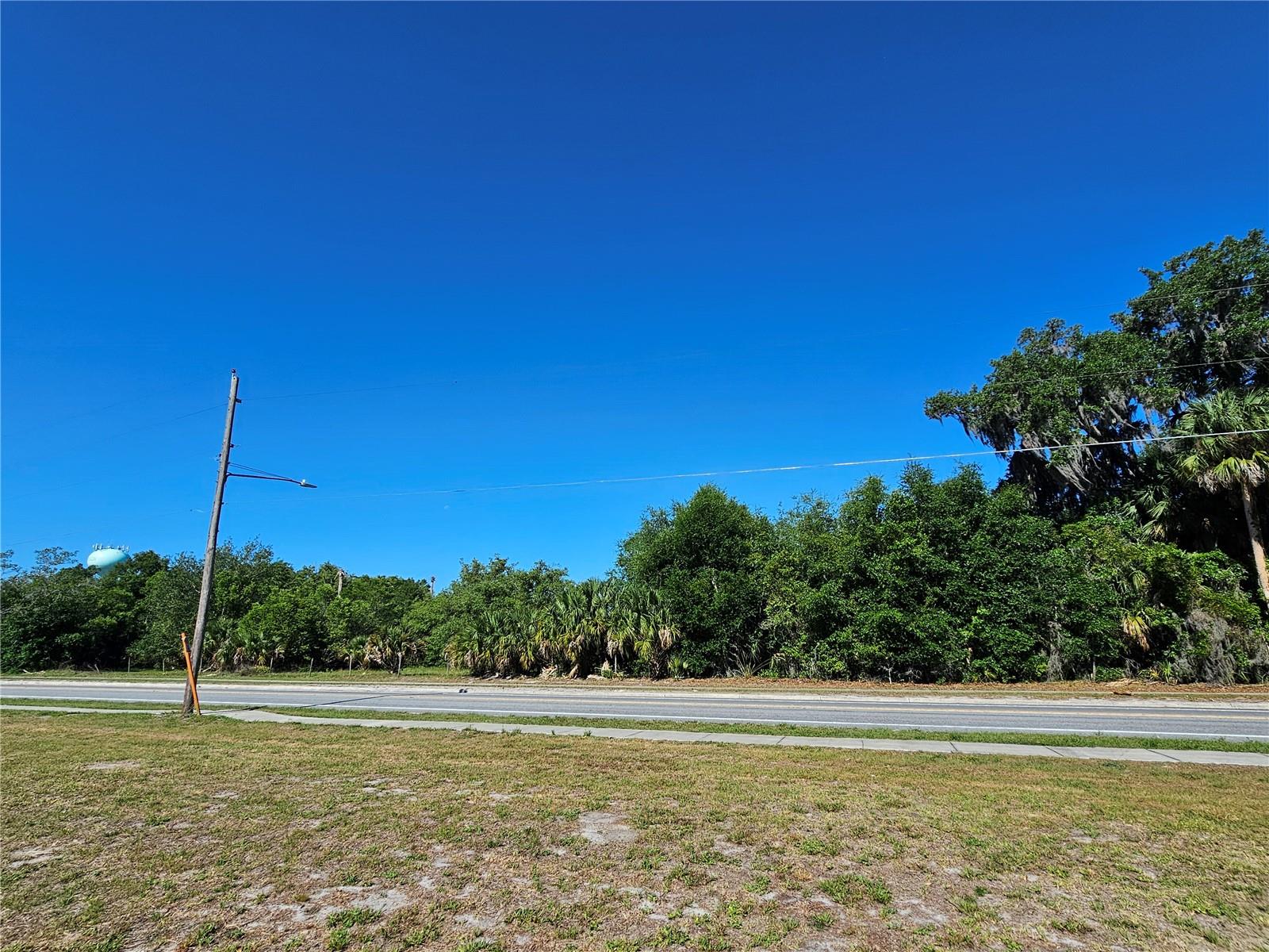 123 W 2ND AVE, PIERSON, FL, 32180