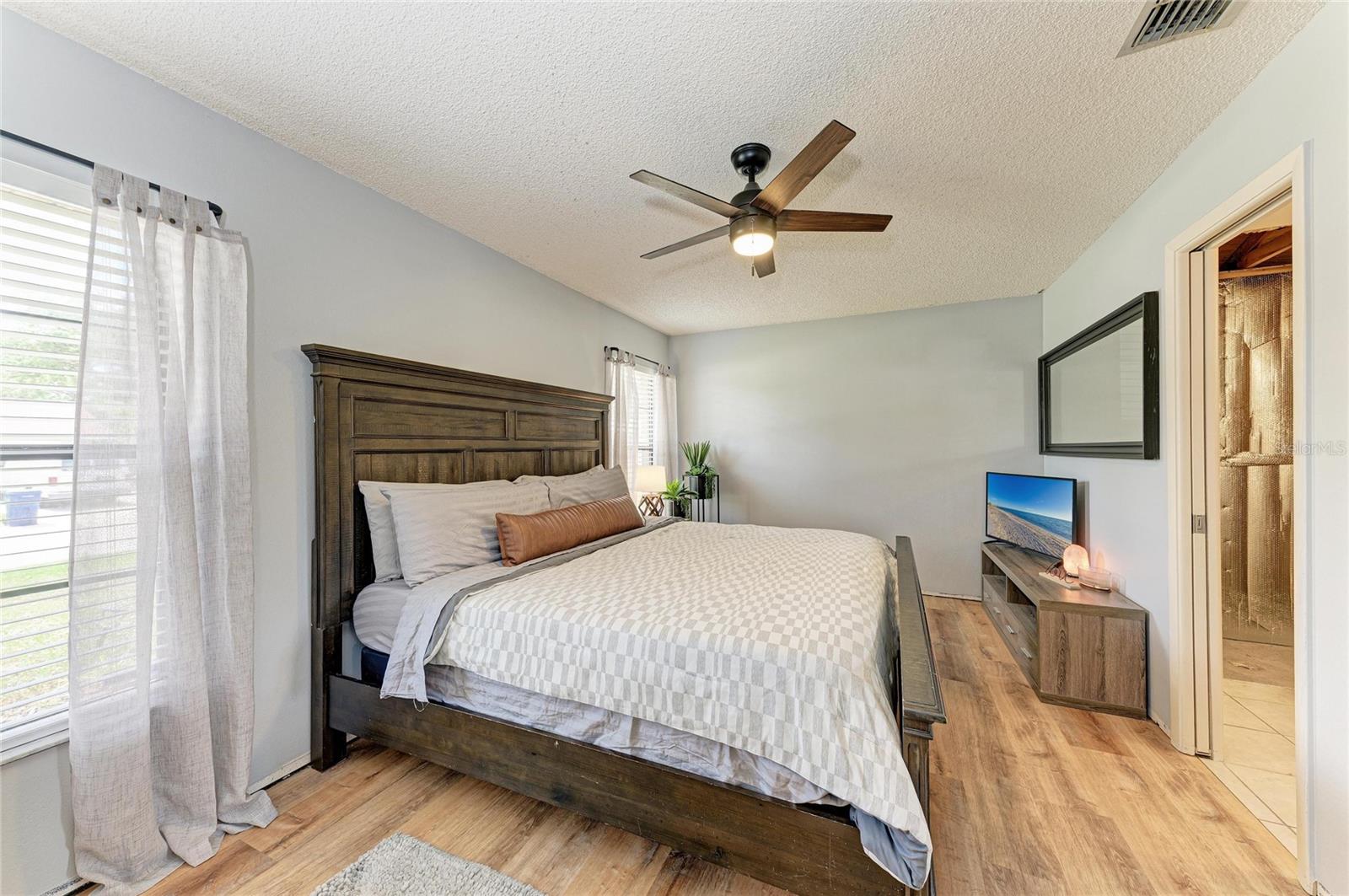 4505 30TH STREET CIR E, BRADENTON, FL, 34203