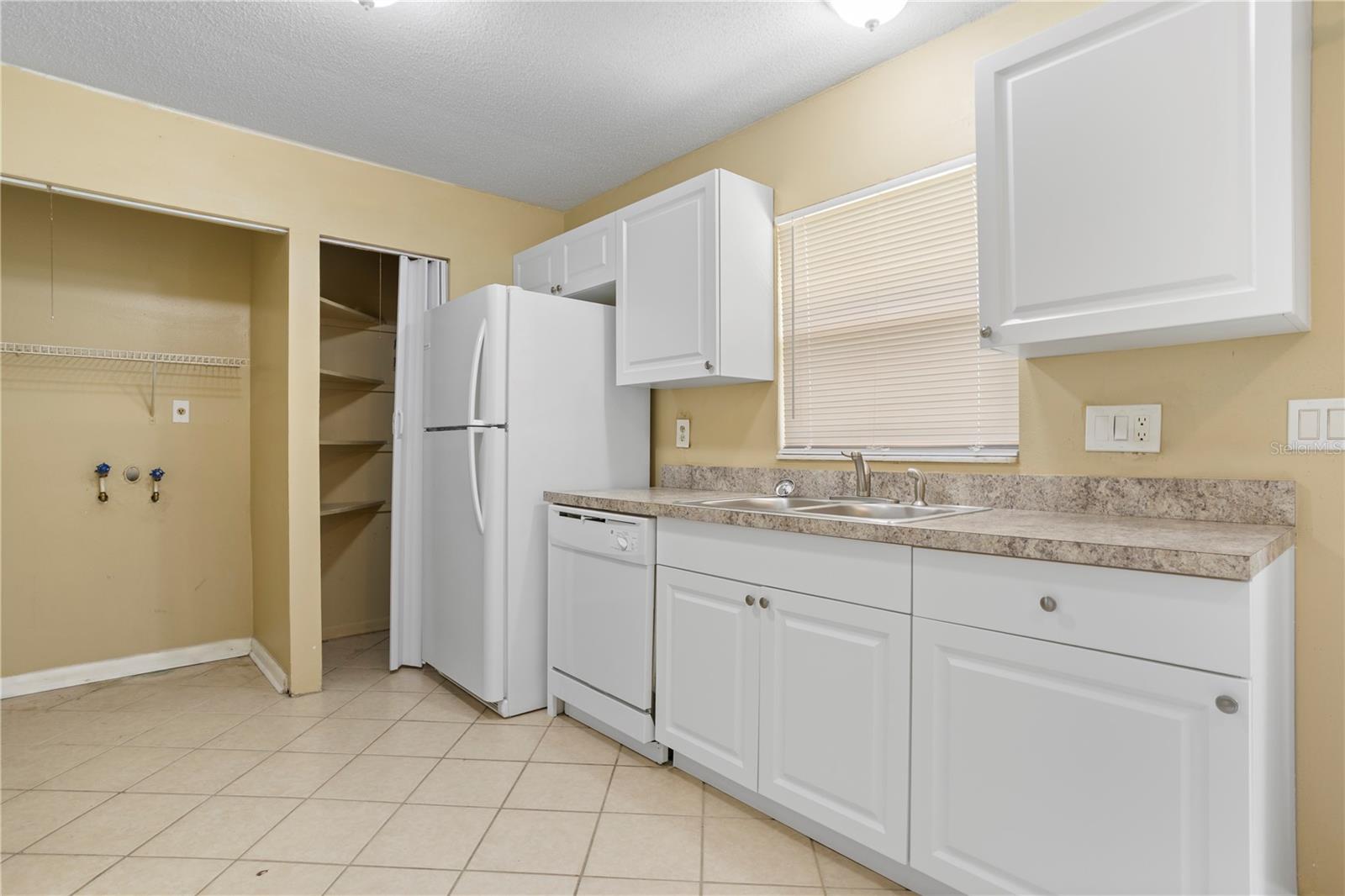 1921 BONNEVILLE DR, ORLANDO, FL, 32826