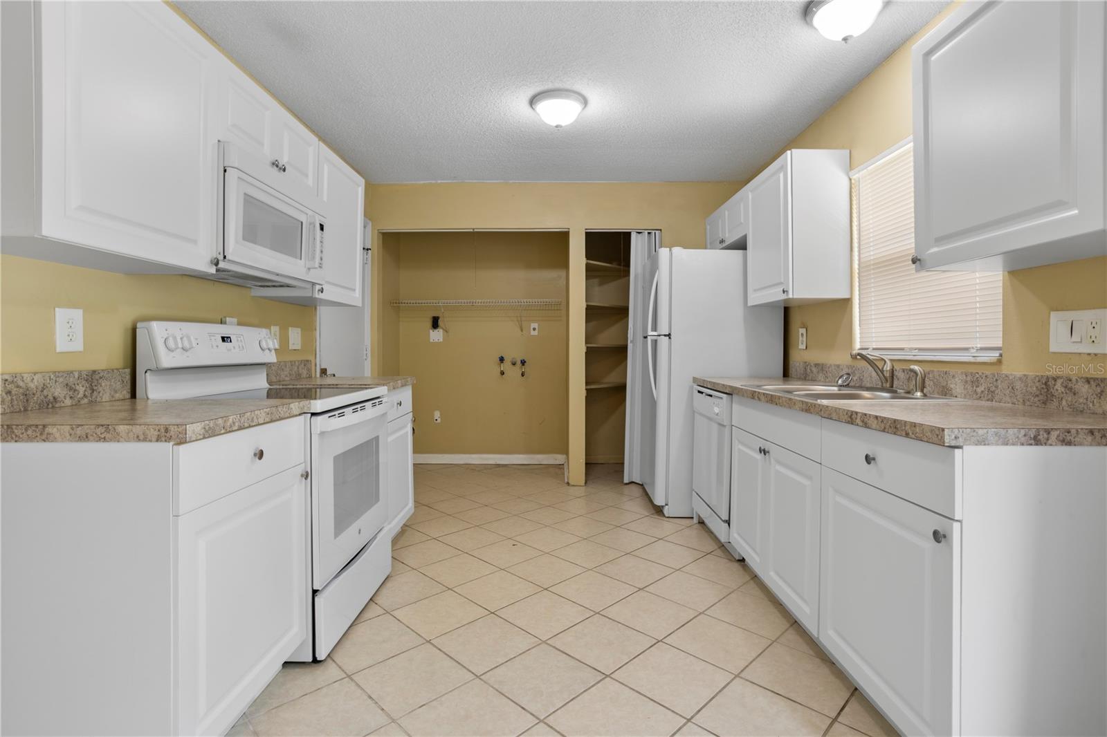 1921 BONNEVILLE DR, ORLANDO, FL, 32826