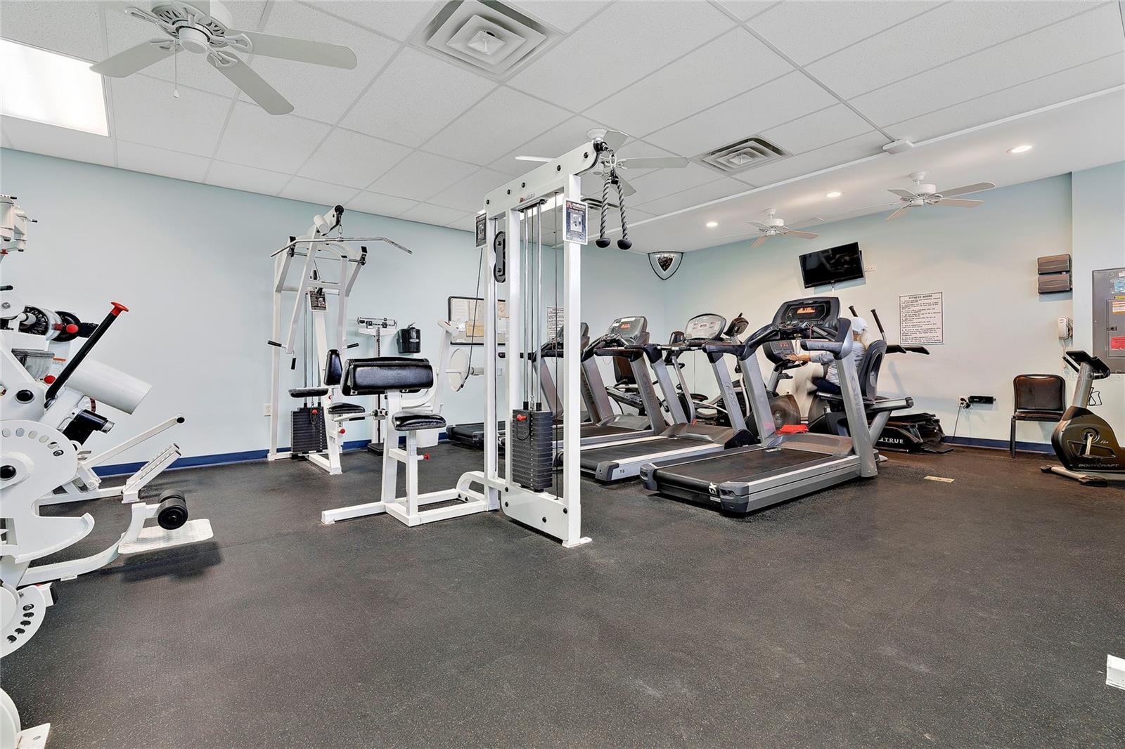 512 IMPERIAL DR, NORTH PORT, FL, 34287