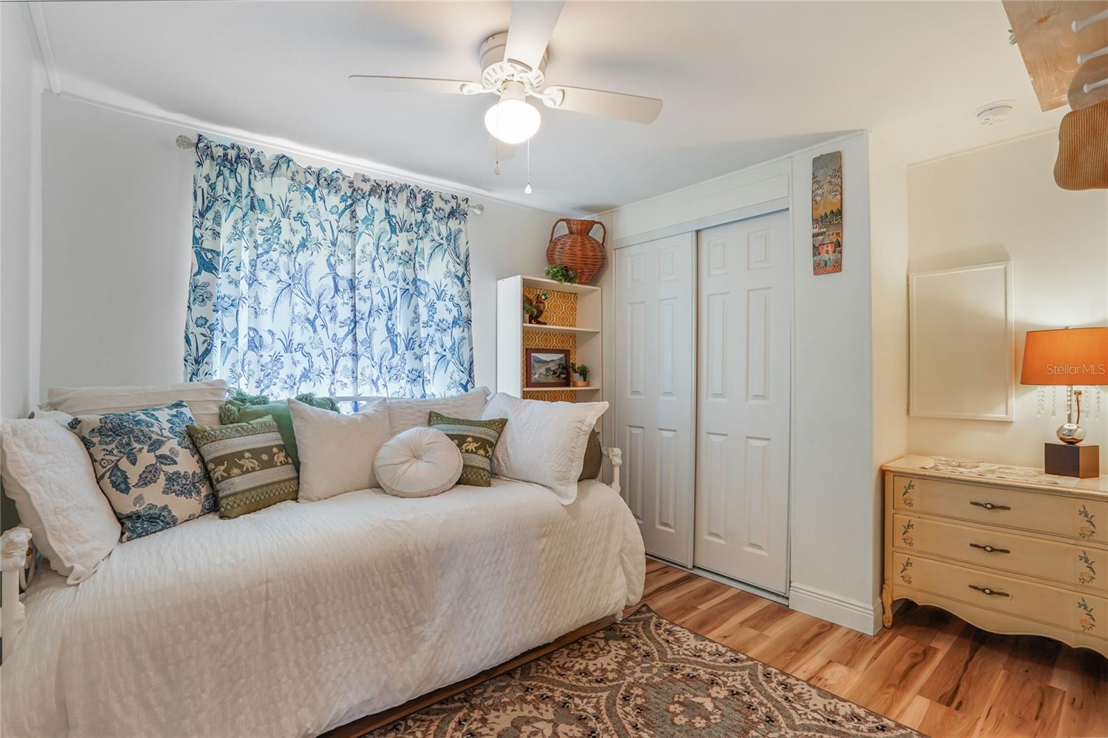 512 IMPERIAL DR, NORTH PORT, FL, 34287
