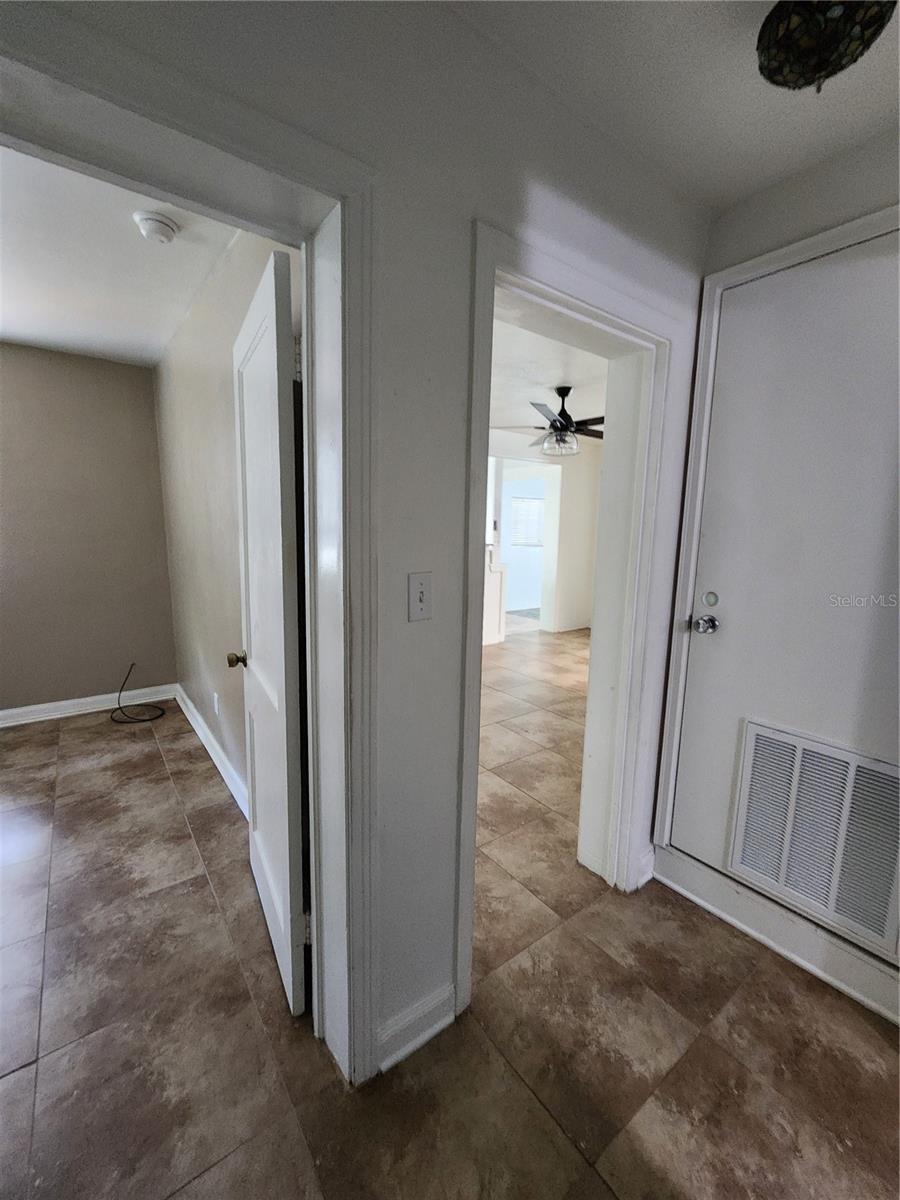 1014 NE 10TH PL, GAINESVILLE, FL, 32601