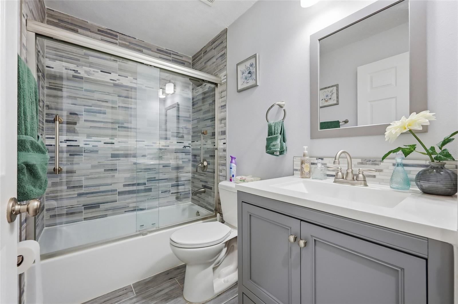 1008 CHATEAU CIR, MINNEOLA, FL, 34715