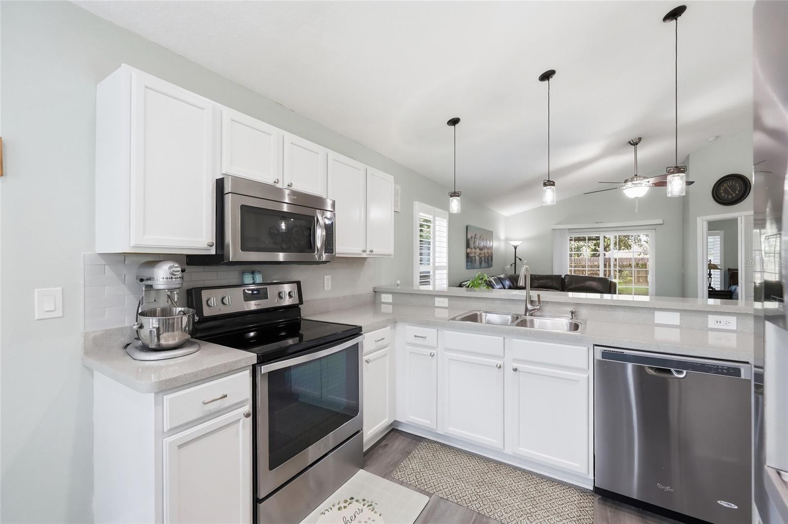 1008 CHATEAU CIR, MINNEOLA, FL, 34715