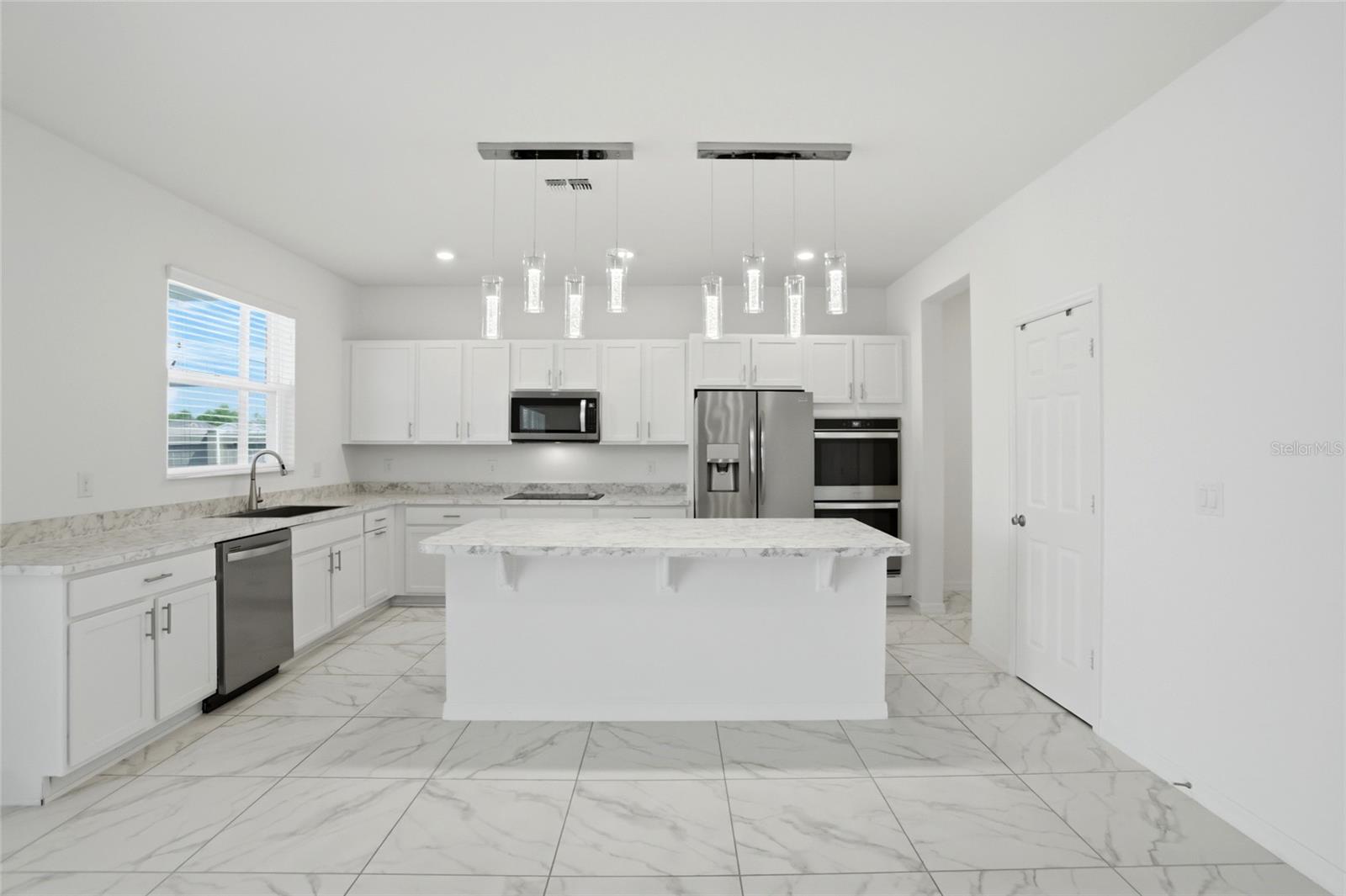 1134 AUGUSTUS DR, DAVENPORT, FL, 33896