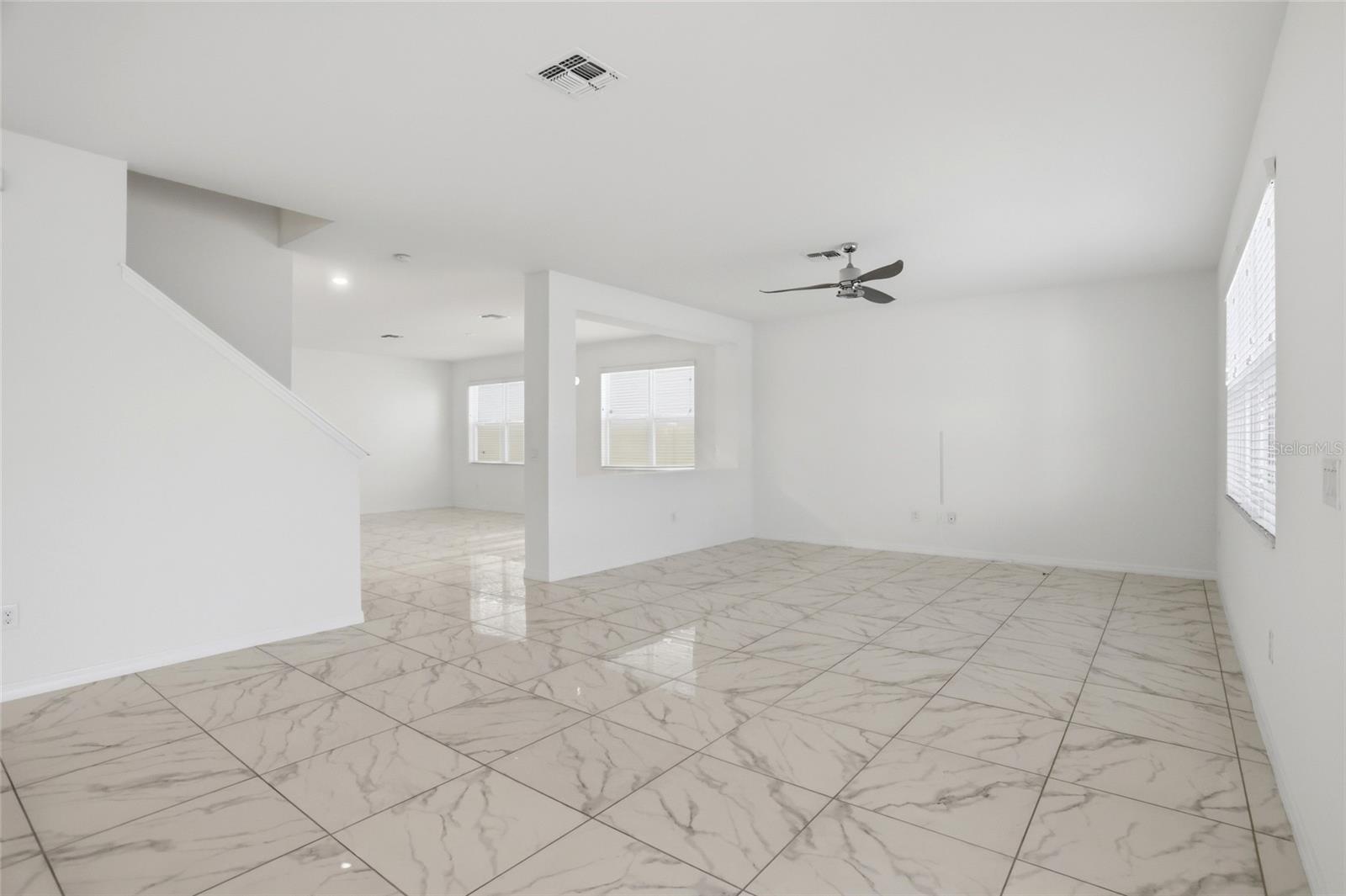 1134 AUGUSTUS DR, DAVENPORT, FL, 33896