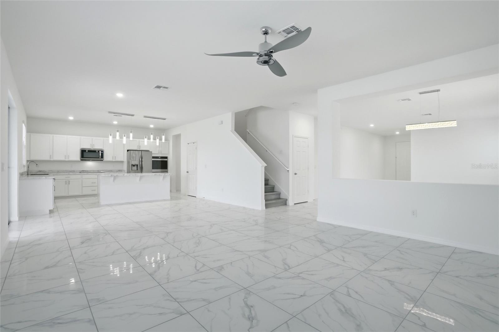 1134 AUGUSTUS DR, DAVENPORT, FL, 33896