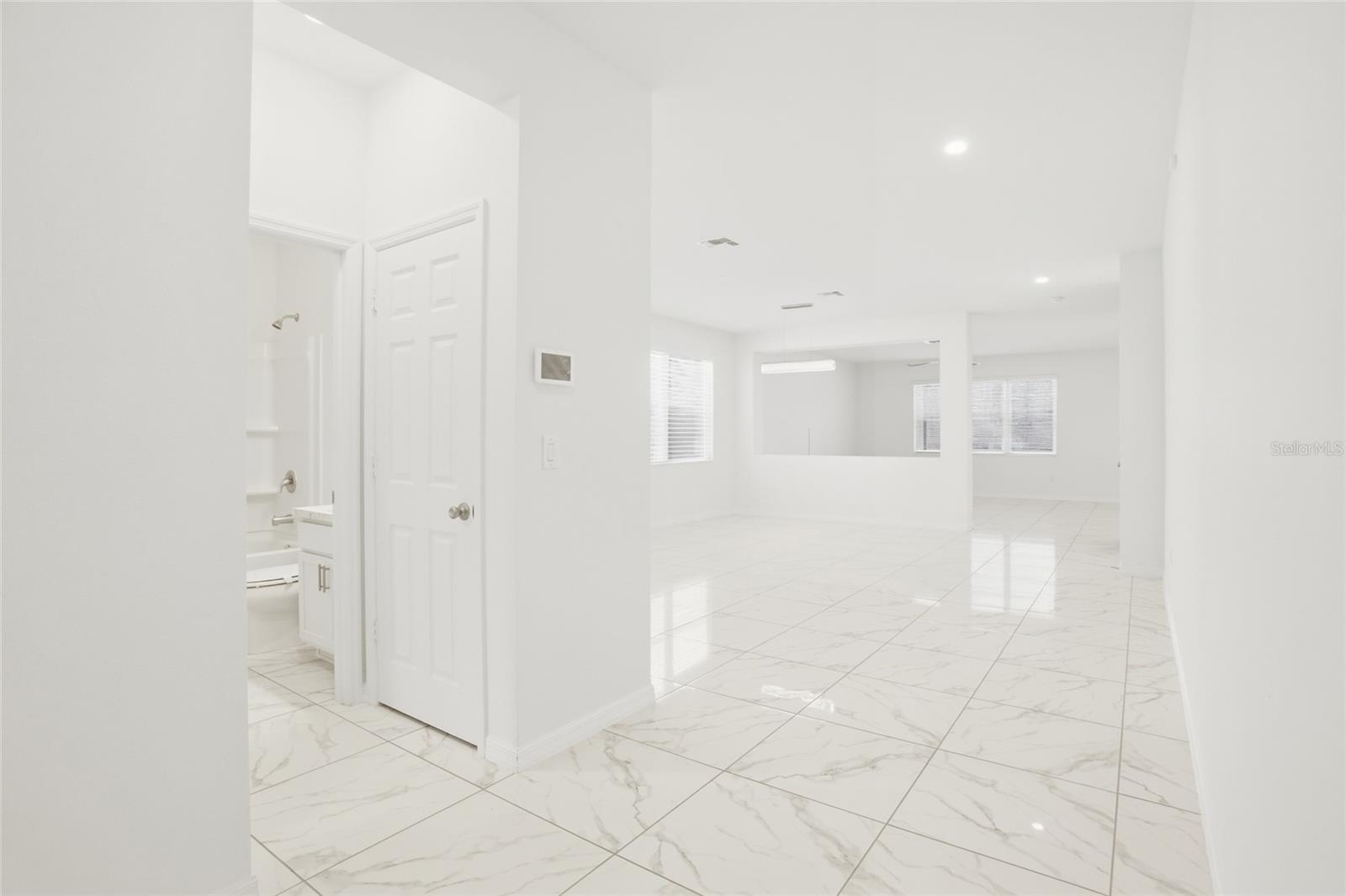1134 AUGUSTUS DR, DAVENPORT, FL, 33896
