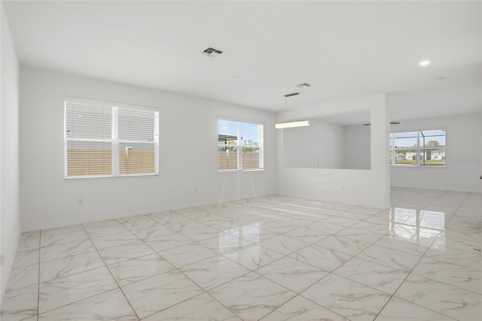 1134 AUGUSTUS DR, DAVENPORT, FL, 33896
