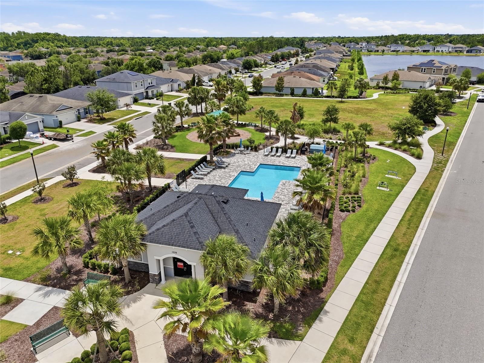 1134 AUGUSTUS DR, DAVENPORT, FL, 33896