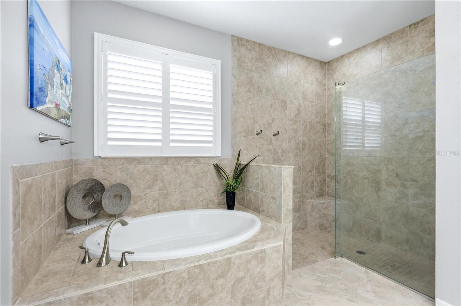 332 TOSCAVILLA BLVD, NOKOMIS, FL, 34275