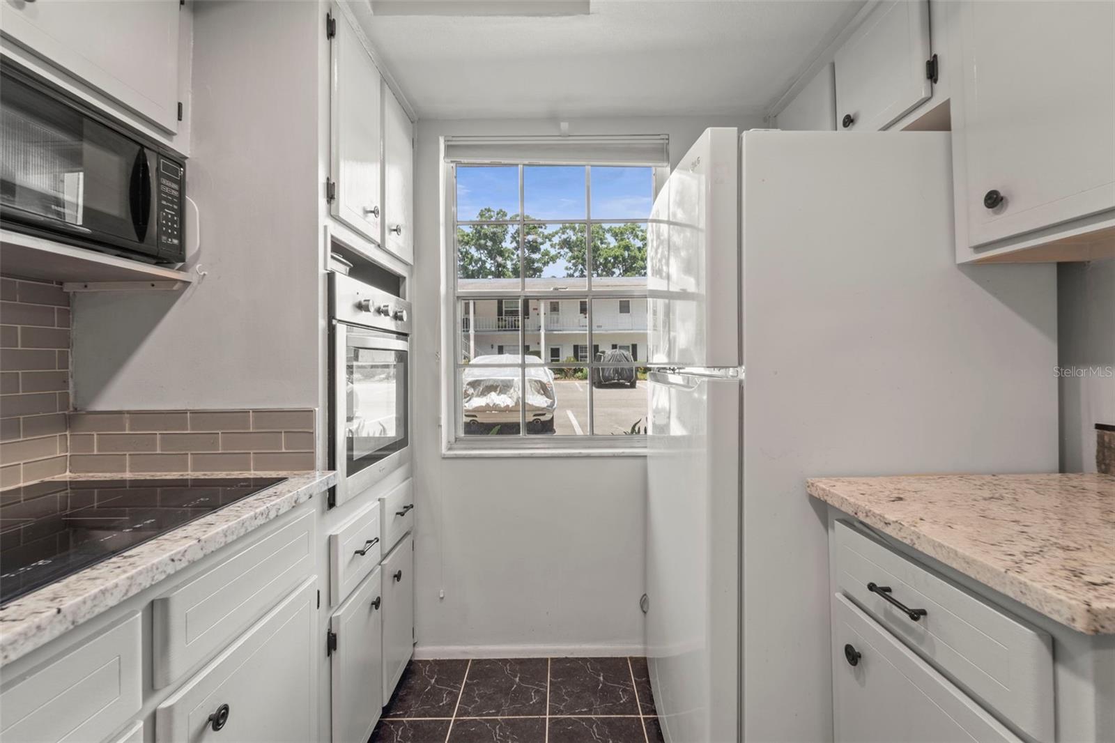 400 GLENNES LN #111, DUNEDIN, FL, 34698