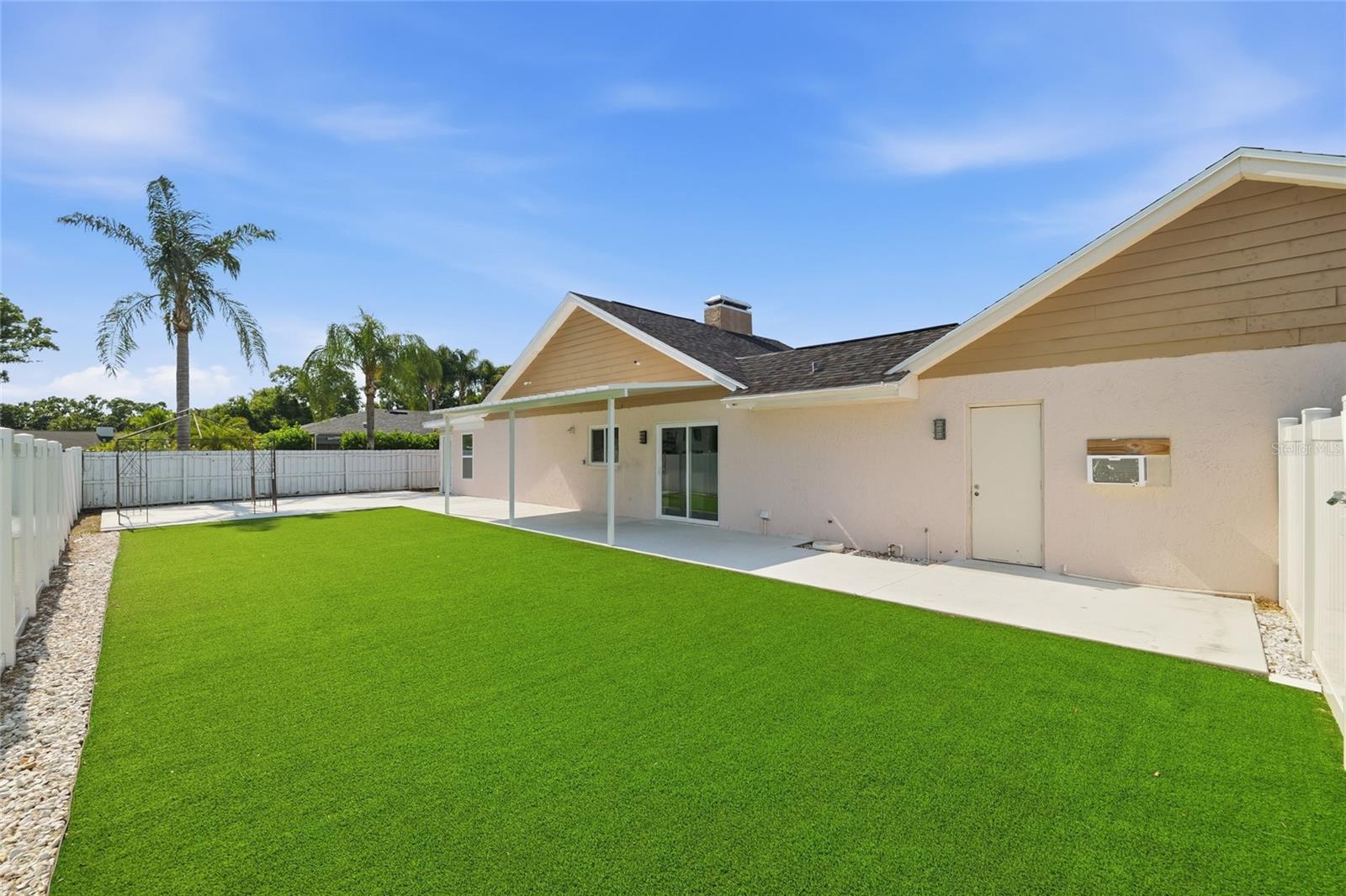 11807 NICKLAUS CIR, TAMPA, FL, 33624