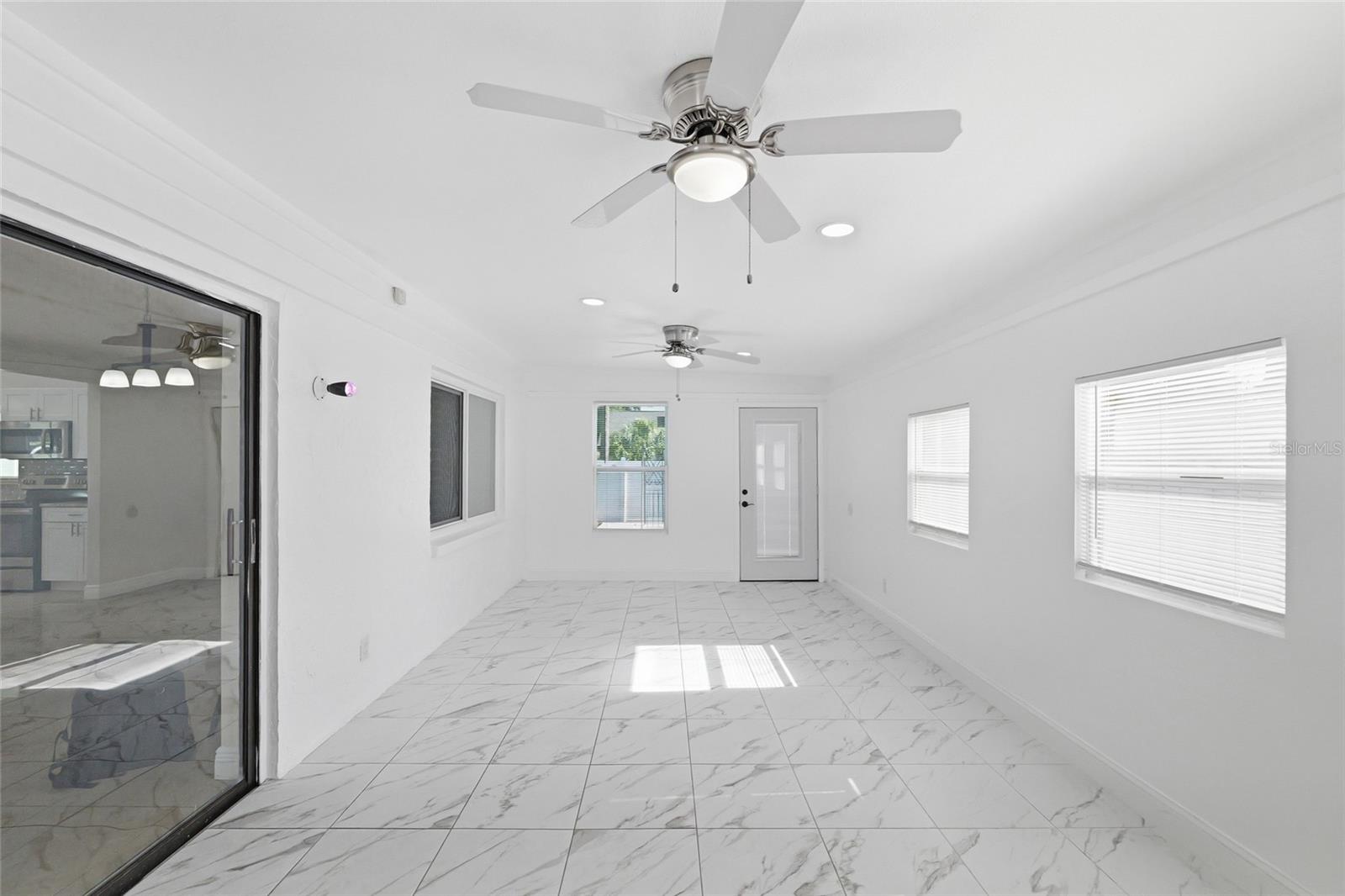 11807 NICKLAUS CIR, TAMPA, FL, 33624