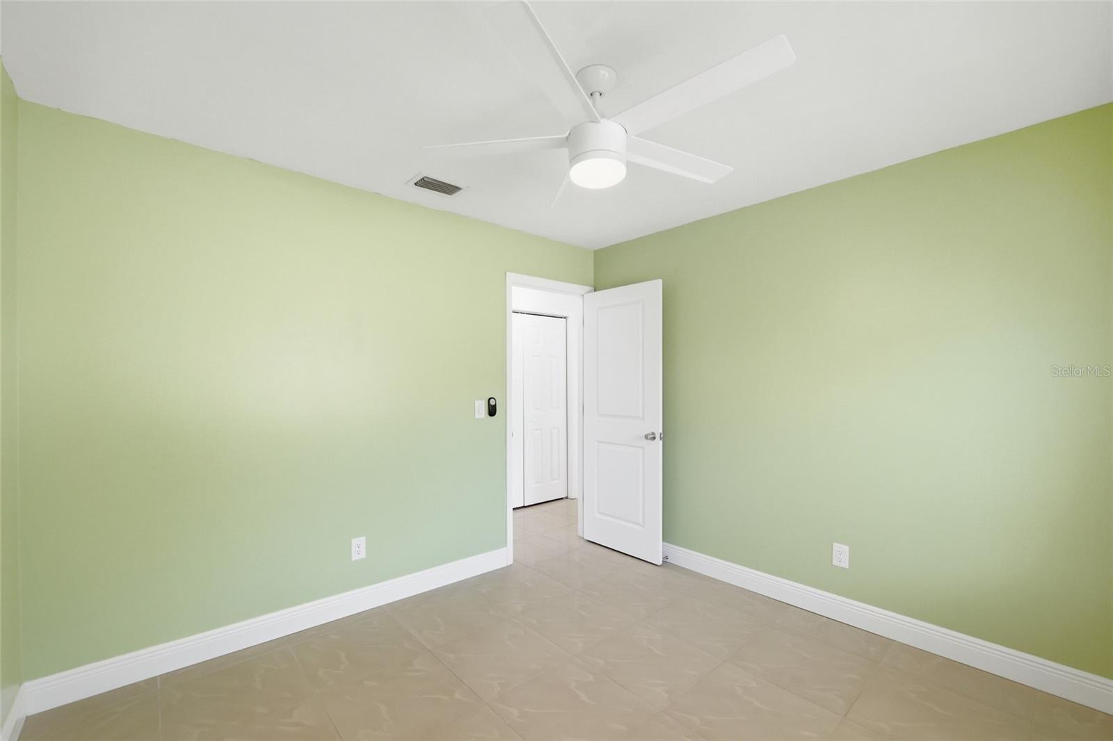 11807 NICKLAUS CIR, TAMPA, FL, 33624