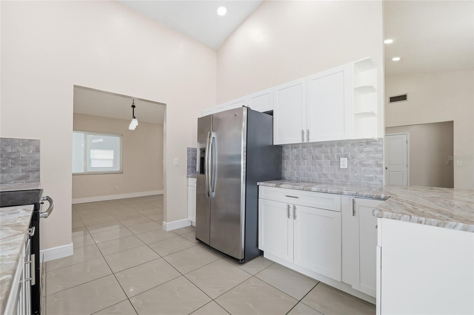 11807 NICKLAUS CIR, TAMPA, FL, 33624