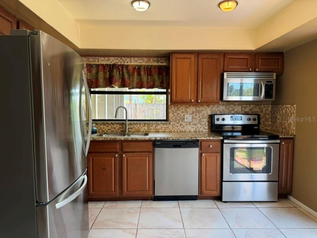 10617 FAIRFIELD VILLAGE DR, TAMPA, FL, 33624