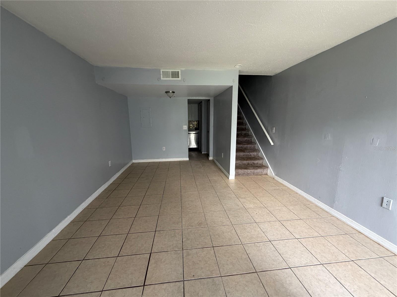 4215 S SEMORAN BLVD #15, ORLANDO, FL, 32822