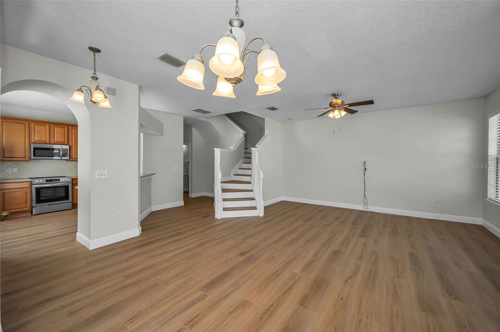 617 52ND AVE N, ST PETERSBURG, FL, 33703