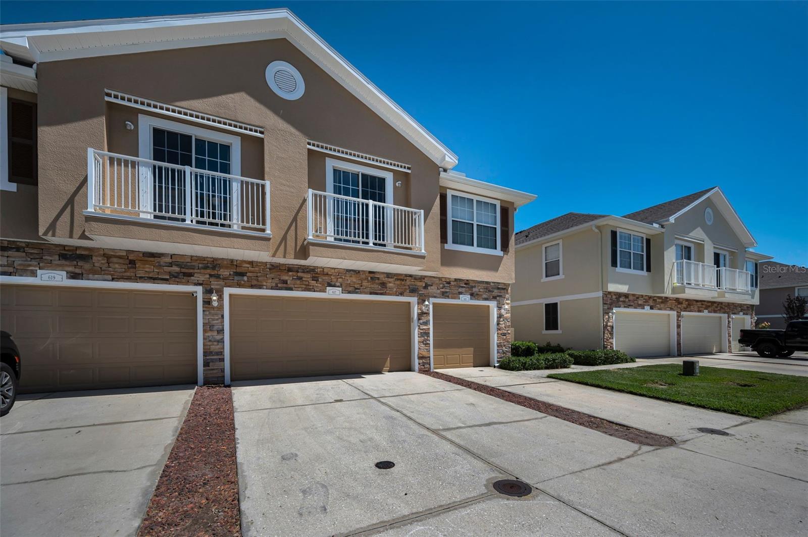617 52ND AVE N, ST PETERSBURG, FL, 33703