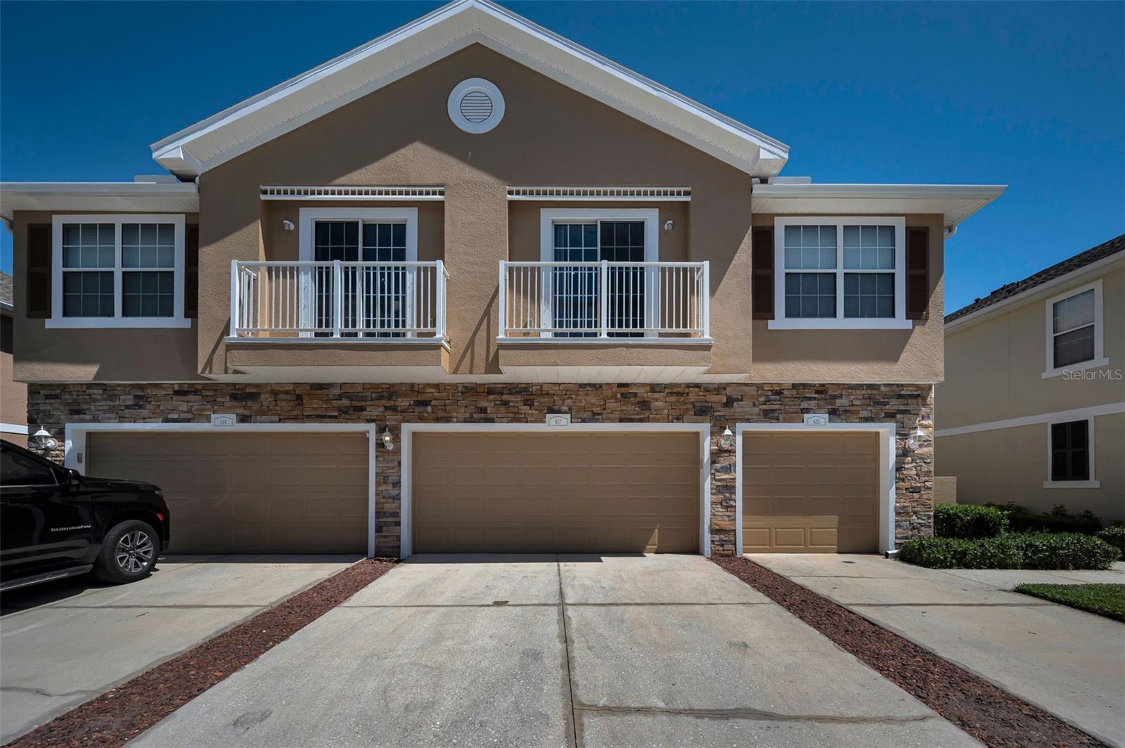 617 52ND AVE N, ST PETERSBURG, FL, 33703