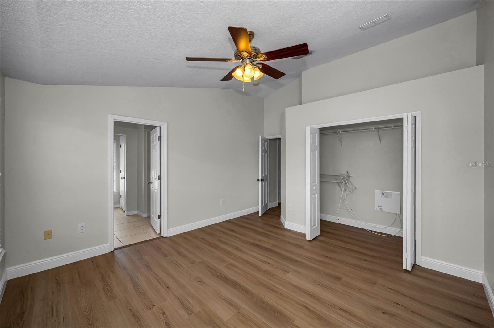 617 52ND AVE N, ST PETERSBURG, FL, 33703