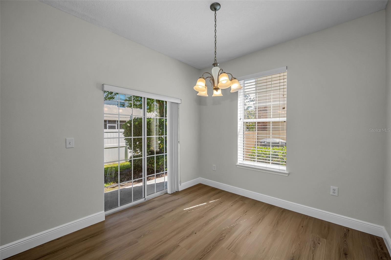 617 52ND AVE N, ST PETERSBURG, FL, 33703