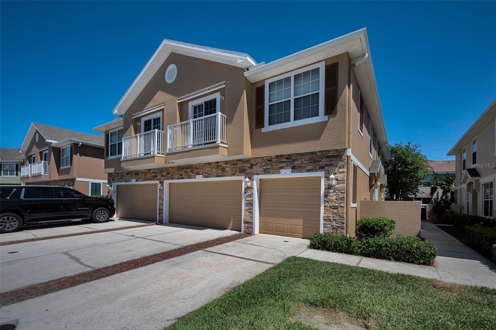 617 52ND AVE N, ST PETERSBURG, FL, 33703