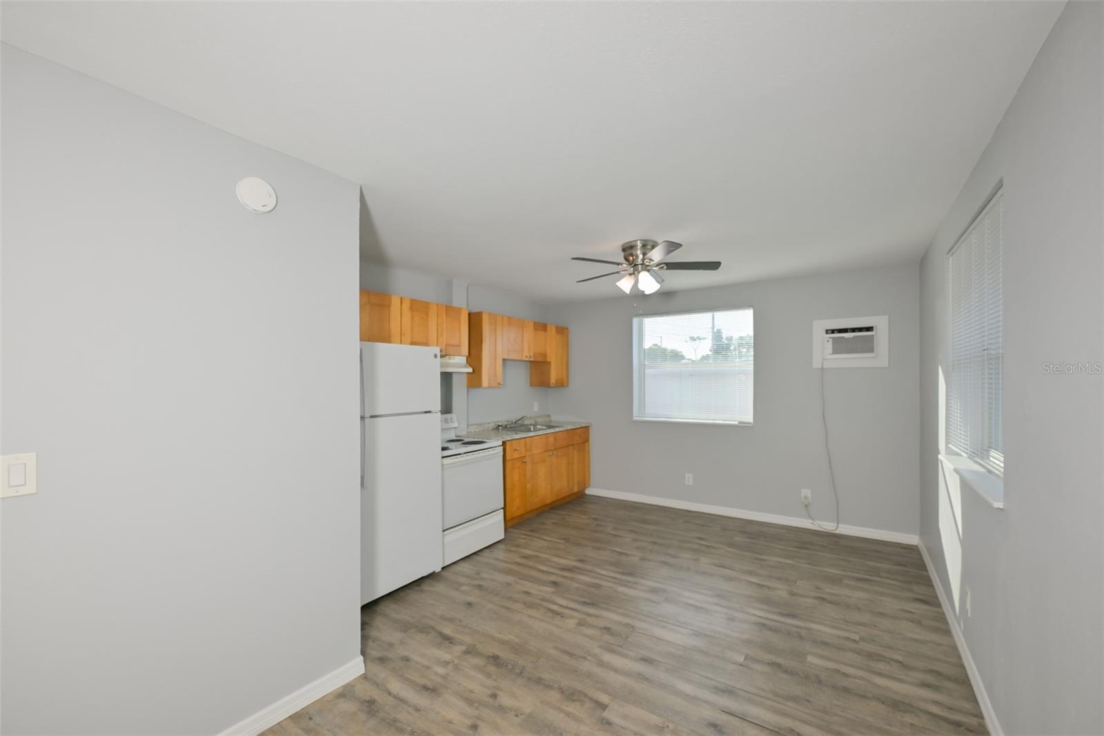 1956 MCMULLEN RD #2, LARGO, FL, 33771