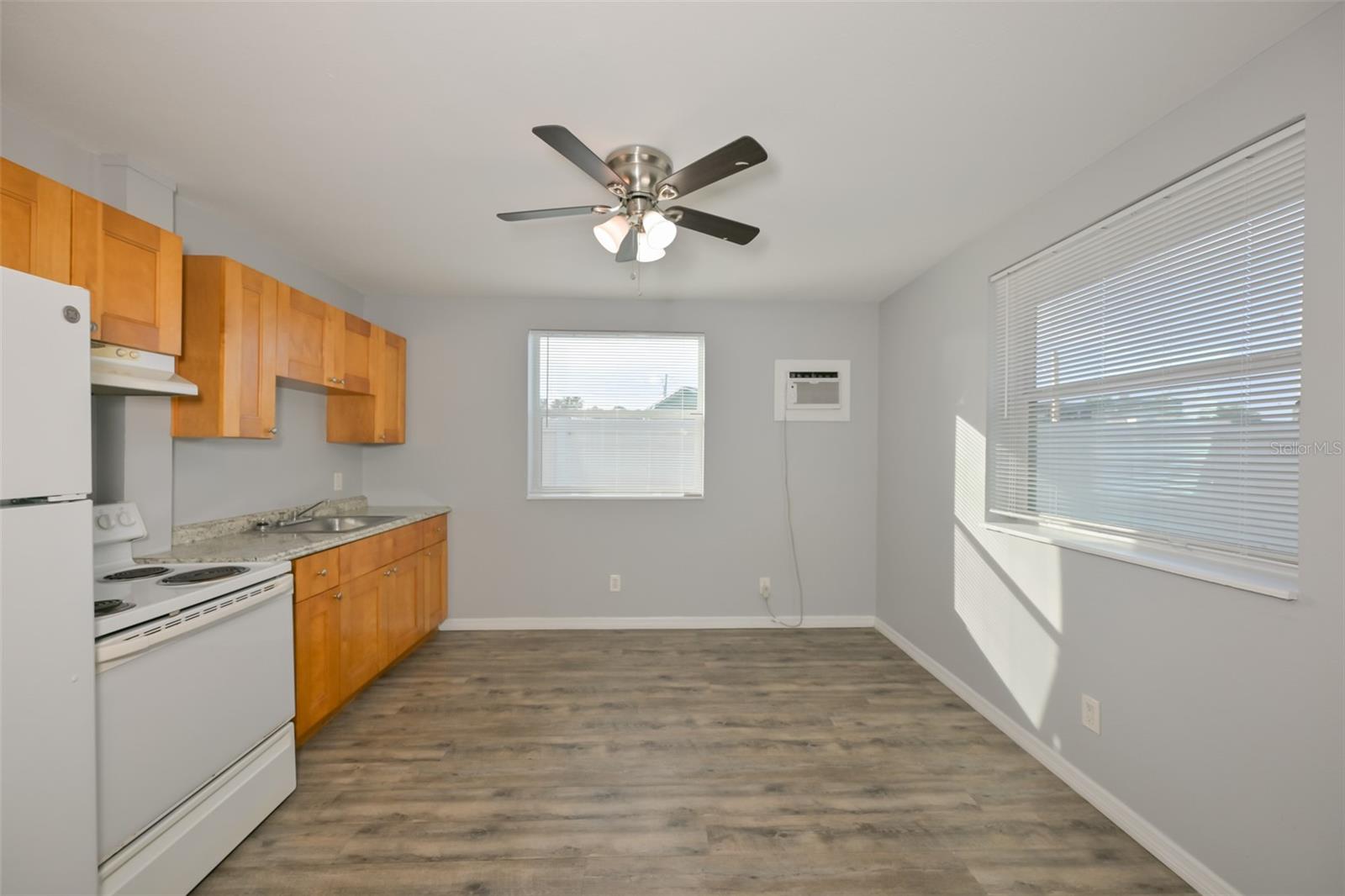 1956 MCMULLEN RD #2, LARGO, FL, 33771