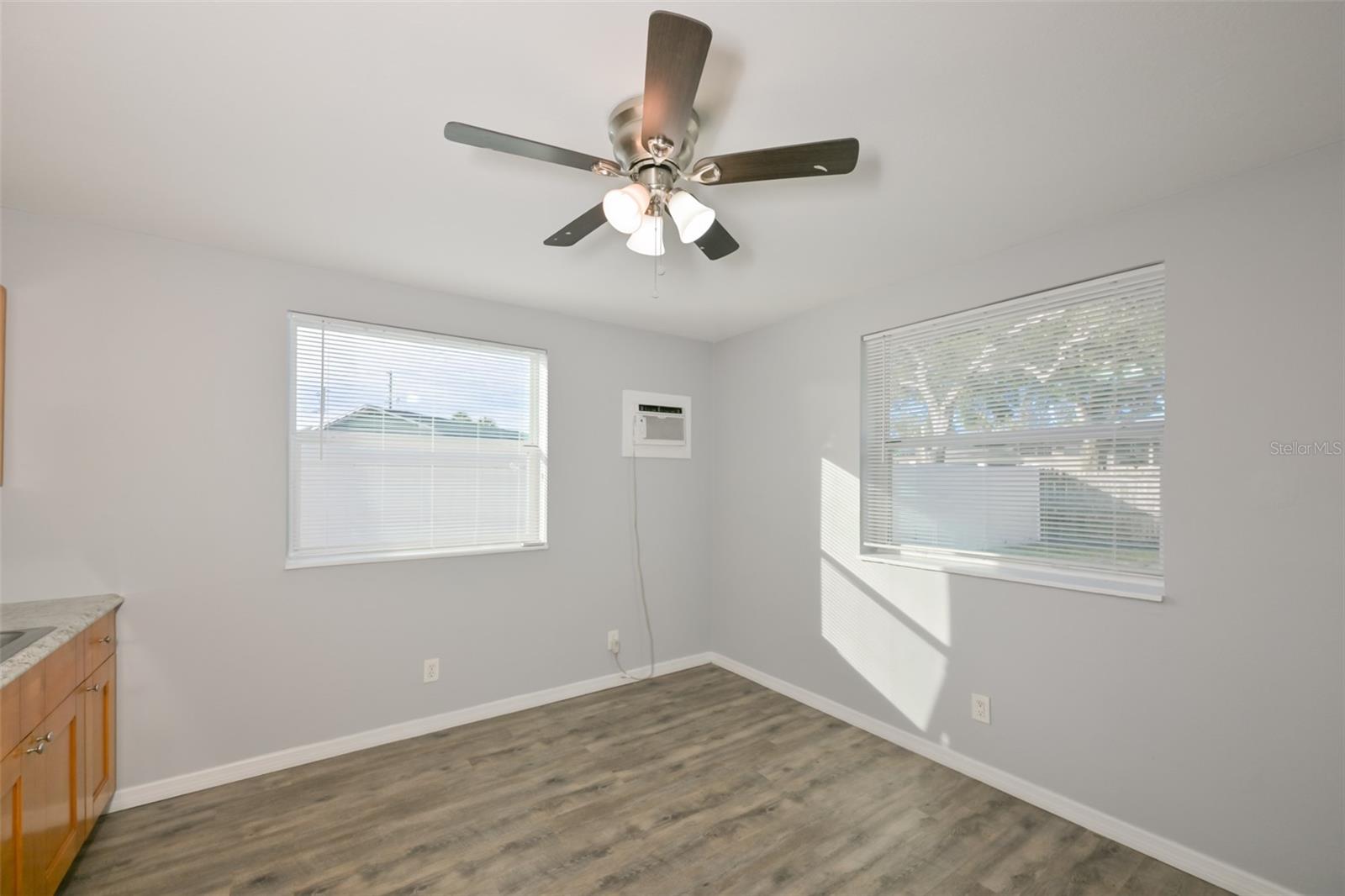 1956 MCMULLEN RD #2, LARGO, FL, 33771