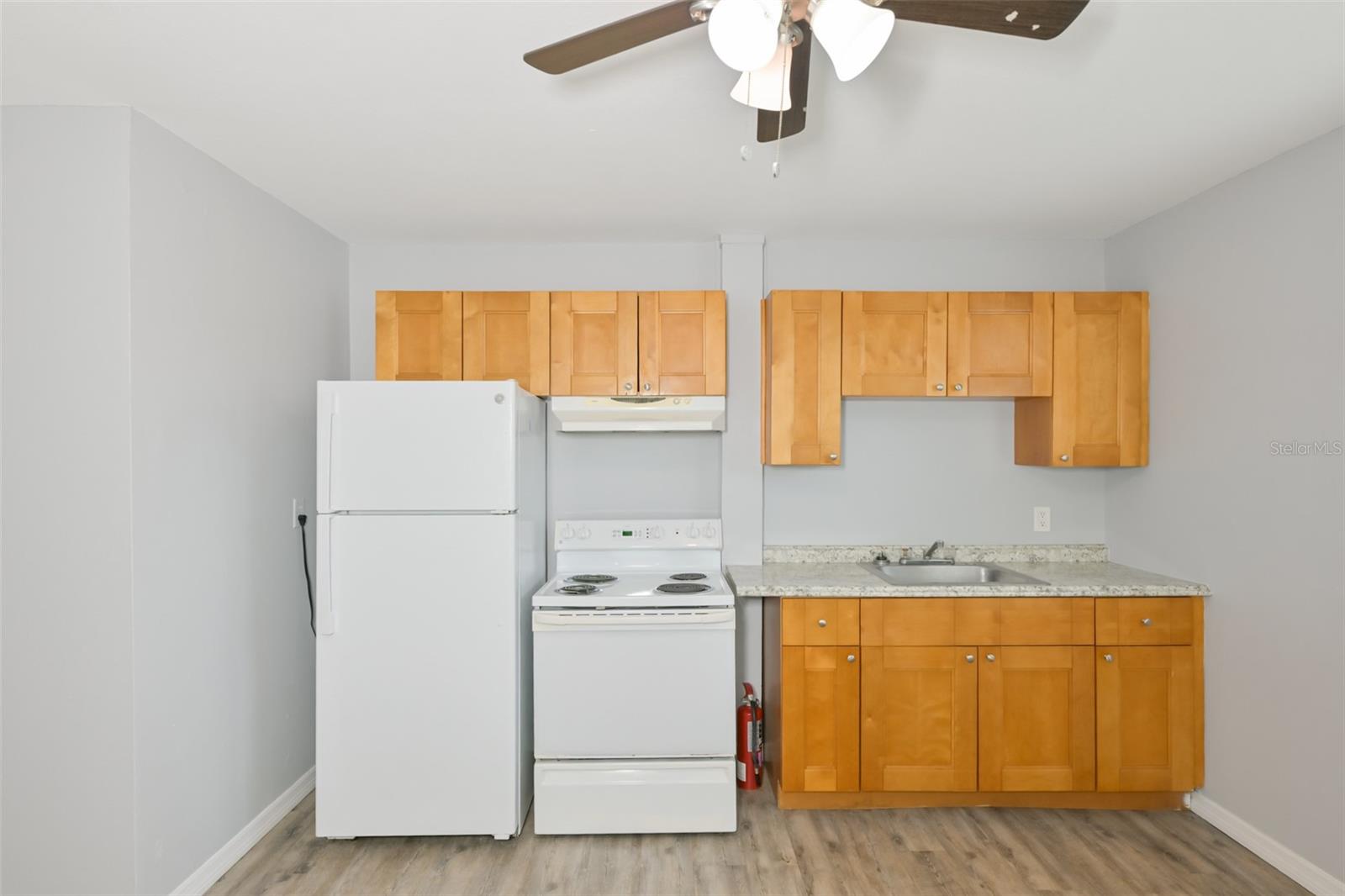 1956 MCMULLEN RD #2, LARGO, FL, 33771