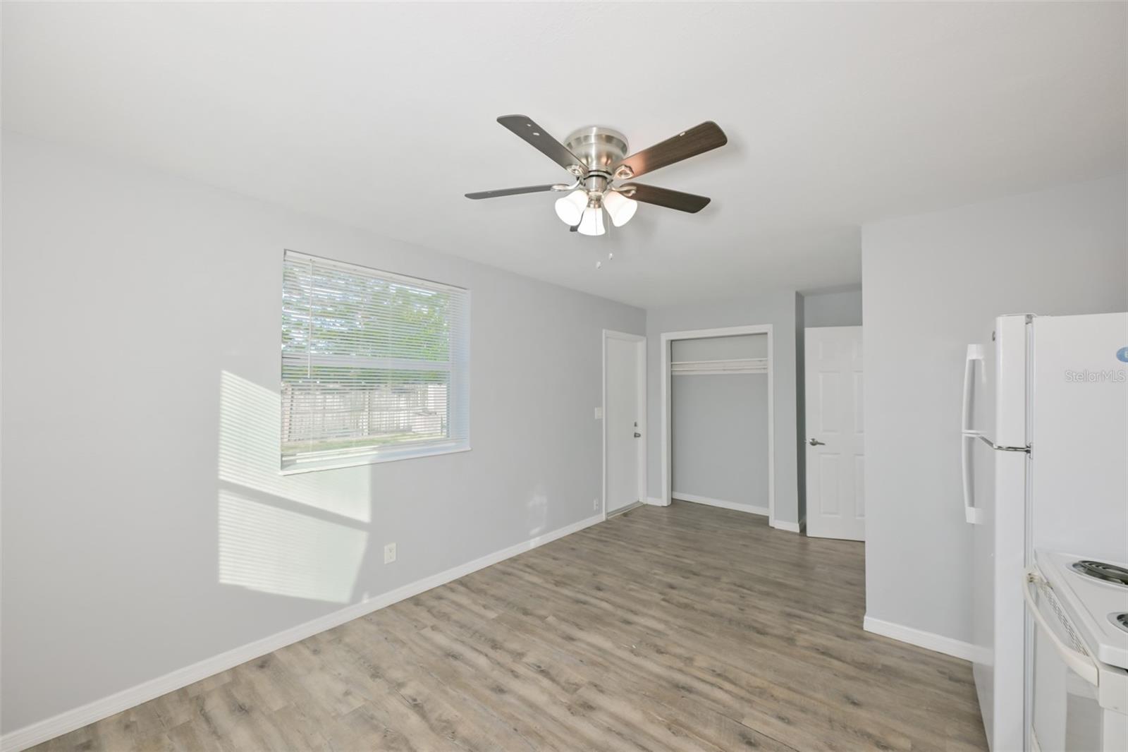 1956 MCMULLEN RD #2, LARGO, FL, 33771