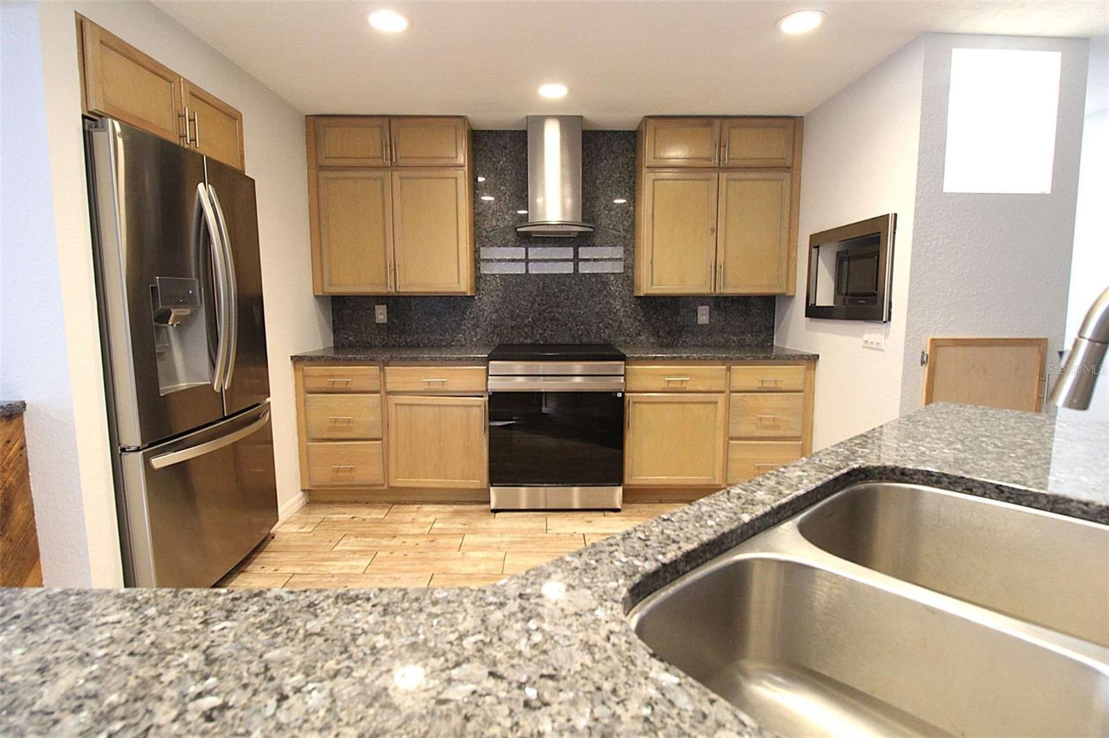 5521 YORKSHIRE WAY, SARASOTA, FL, 34231