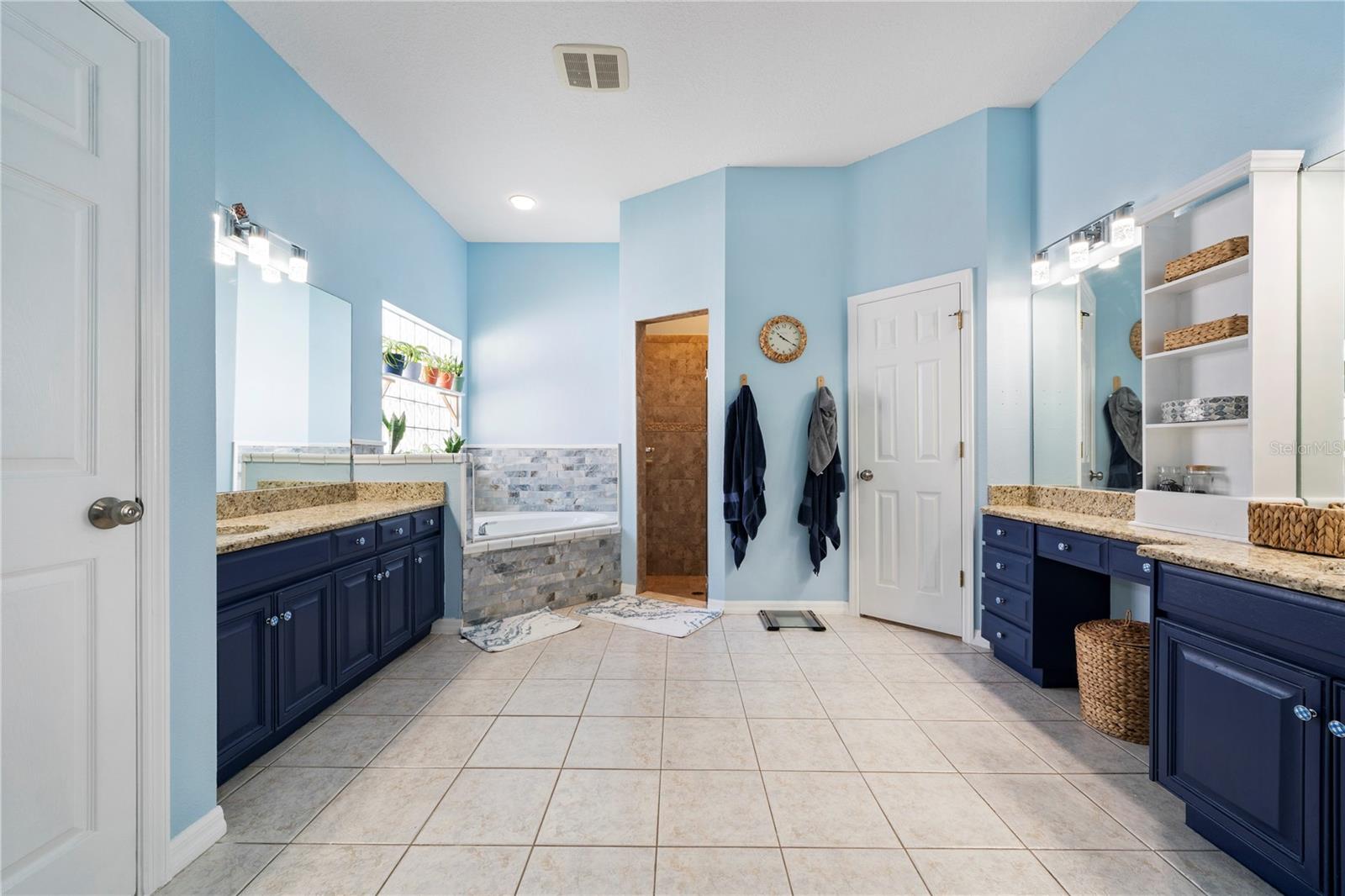 29520 FOREST GLEN DR, WESLEY CHAPEL, FL, 33543