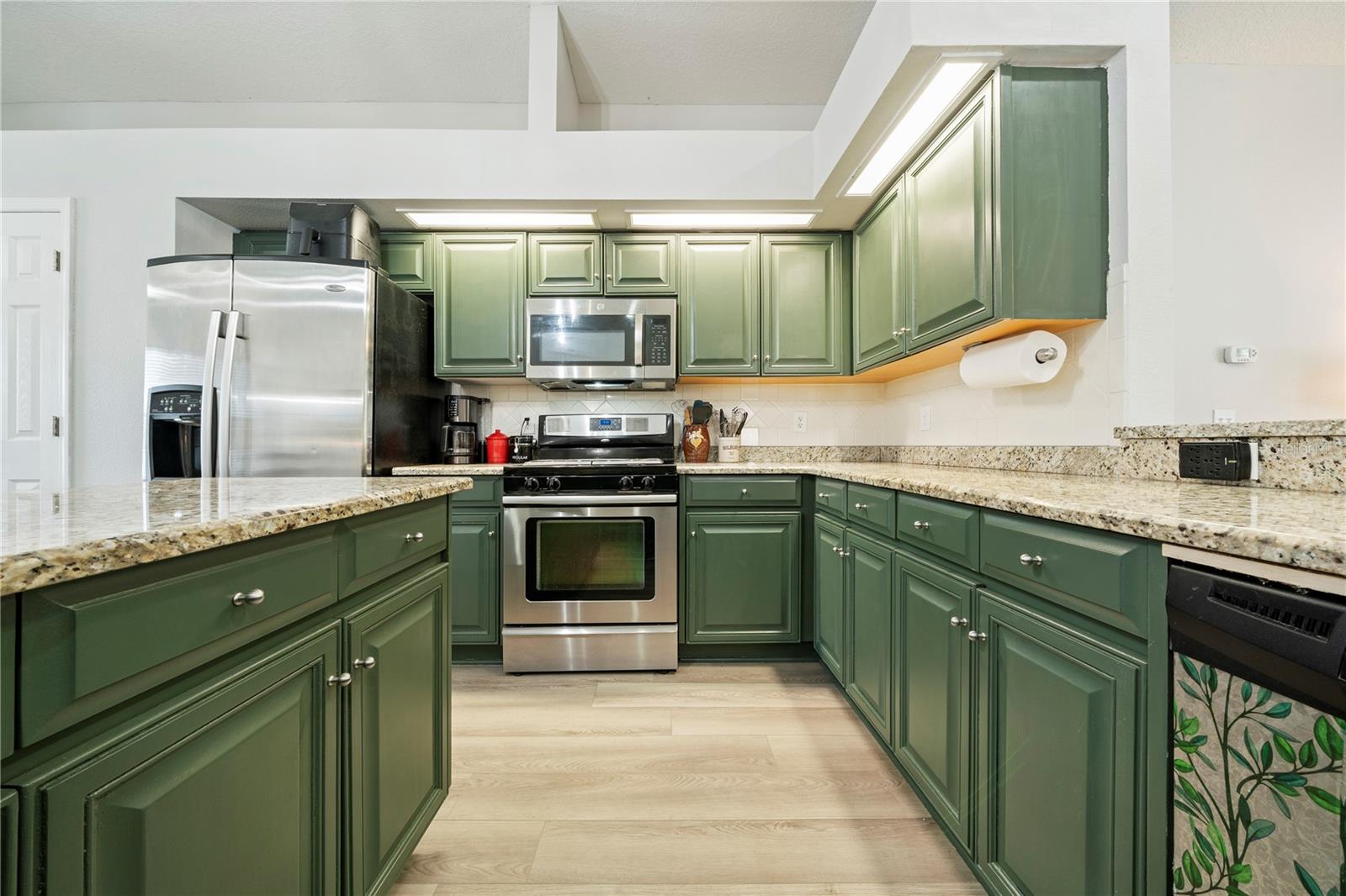 29520 FOREST GLEN DR, WESLEY CHAPEL, FL, 33543