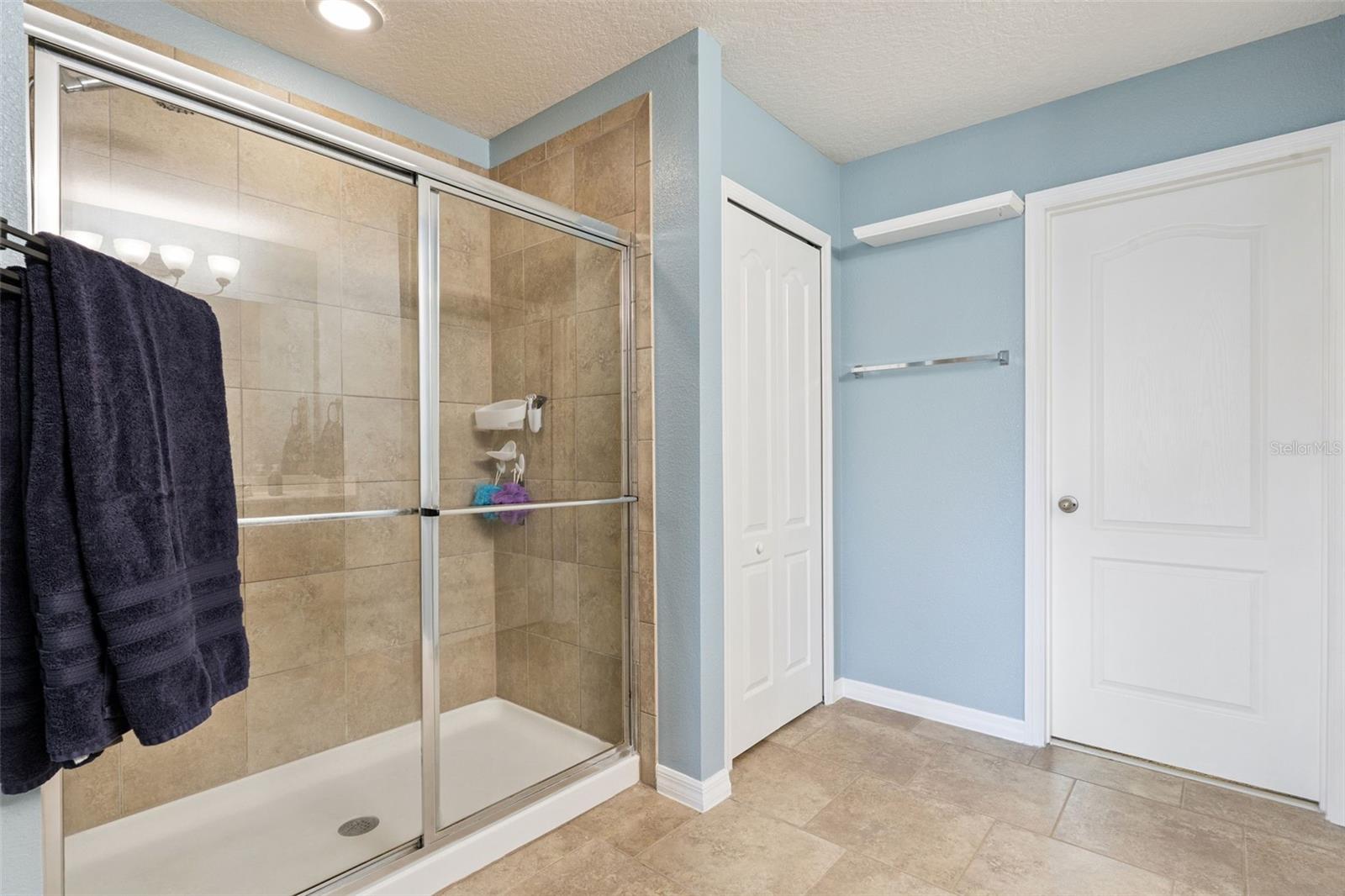 3541 OAK CLIFF BLVD, TAVARES, FL, 32778