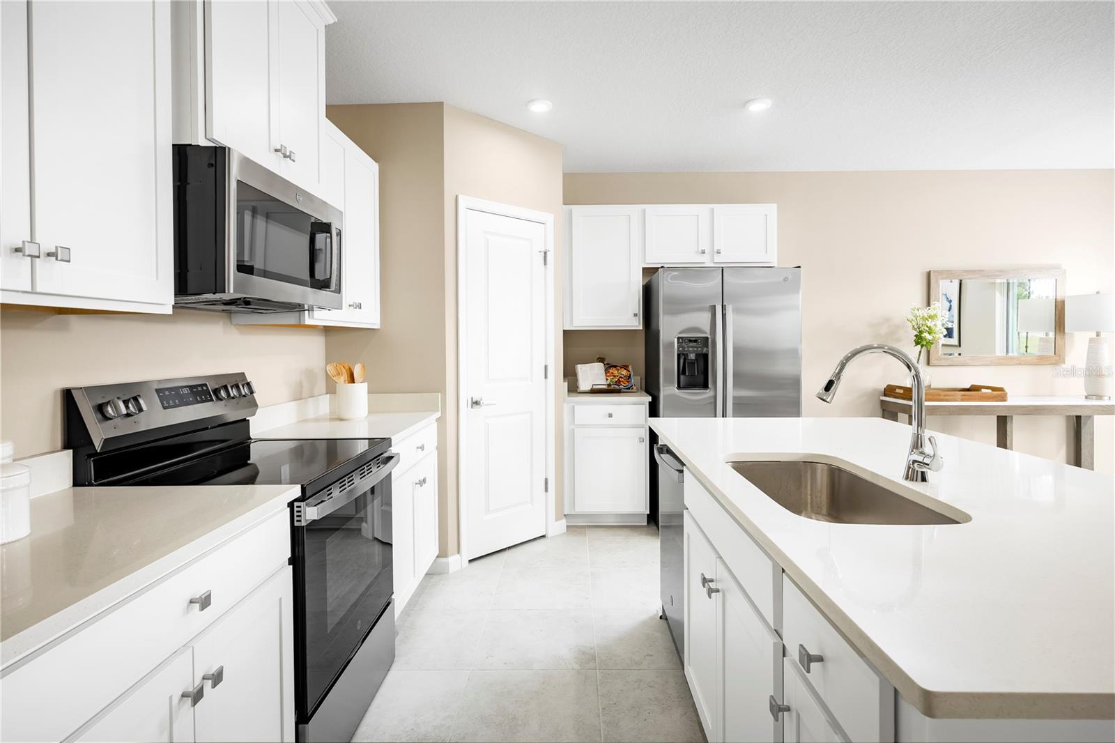 11448 SE 77TH AVE, BELLEVIEW, FL, 34420