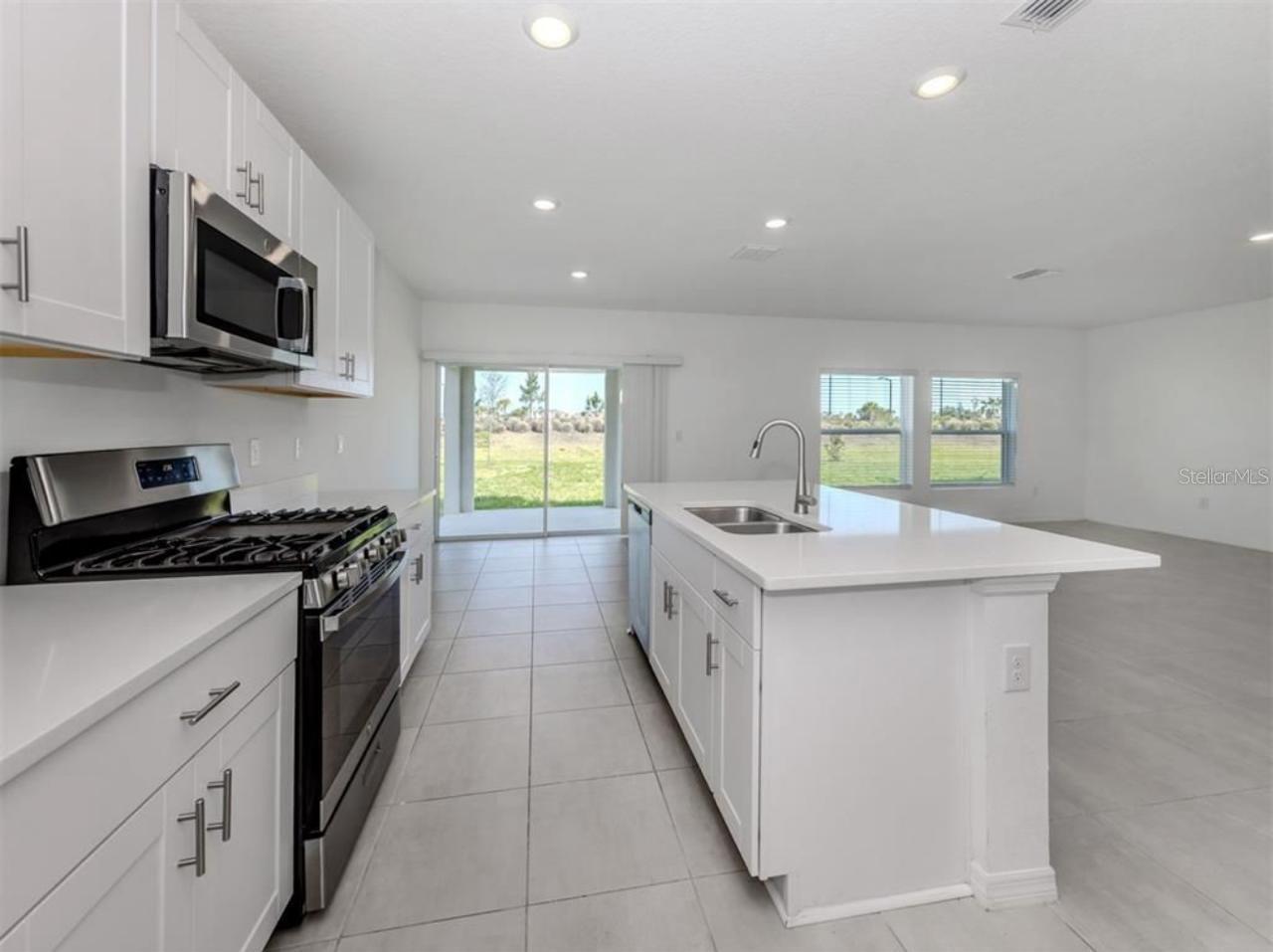 11228 FIELDSTONE DR, PALMETTO, FL, 34221