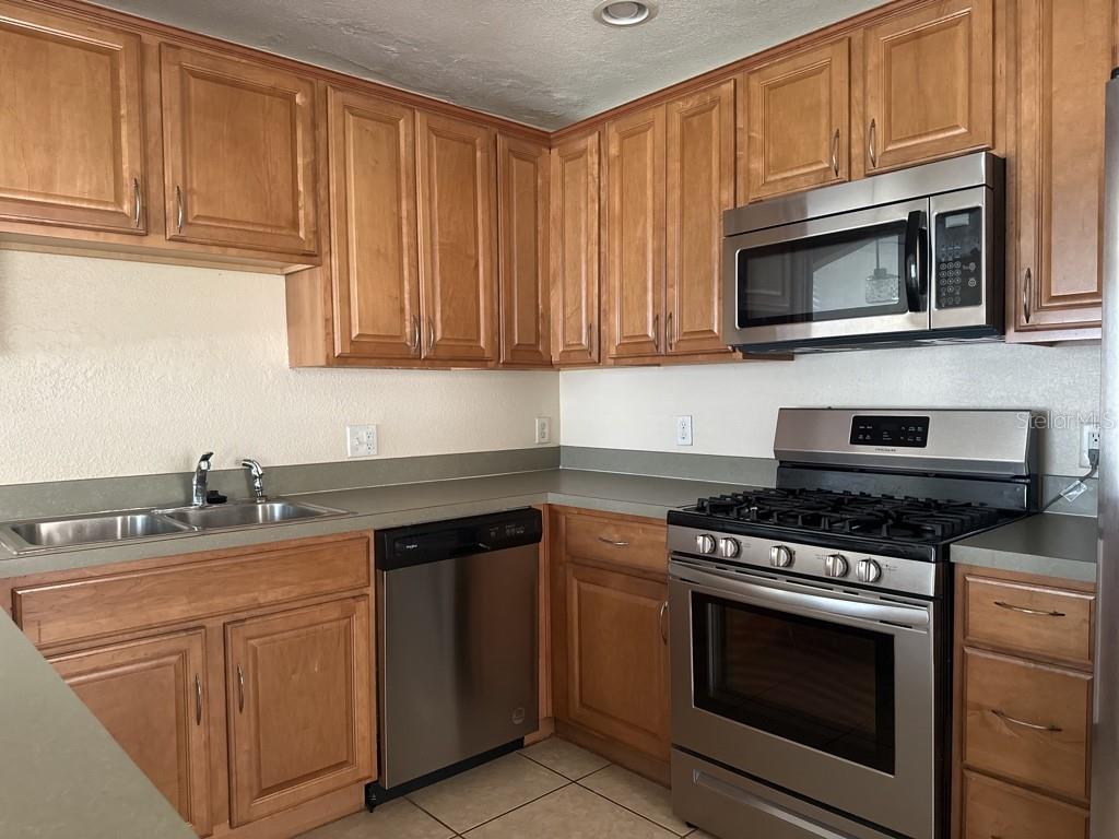 815 W PLYMOUTH ST, TAMPA, FL, 33603