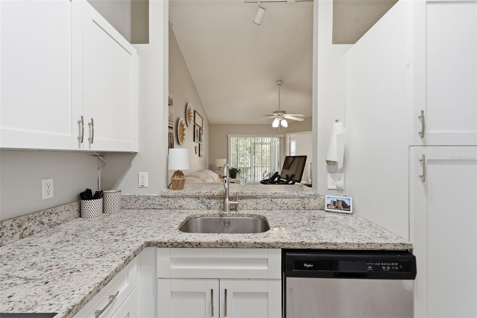 351 IXORA DR #61, PALM HARBOR, FL, 34684