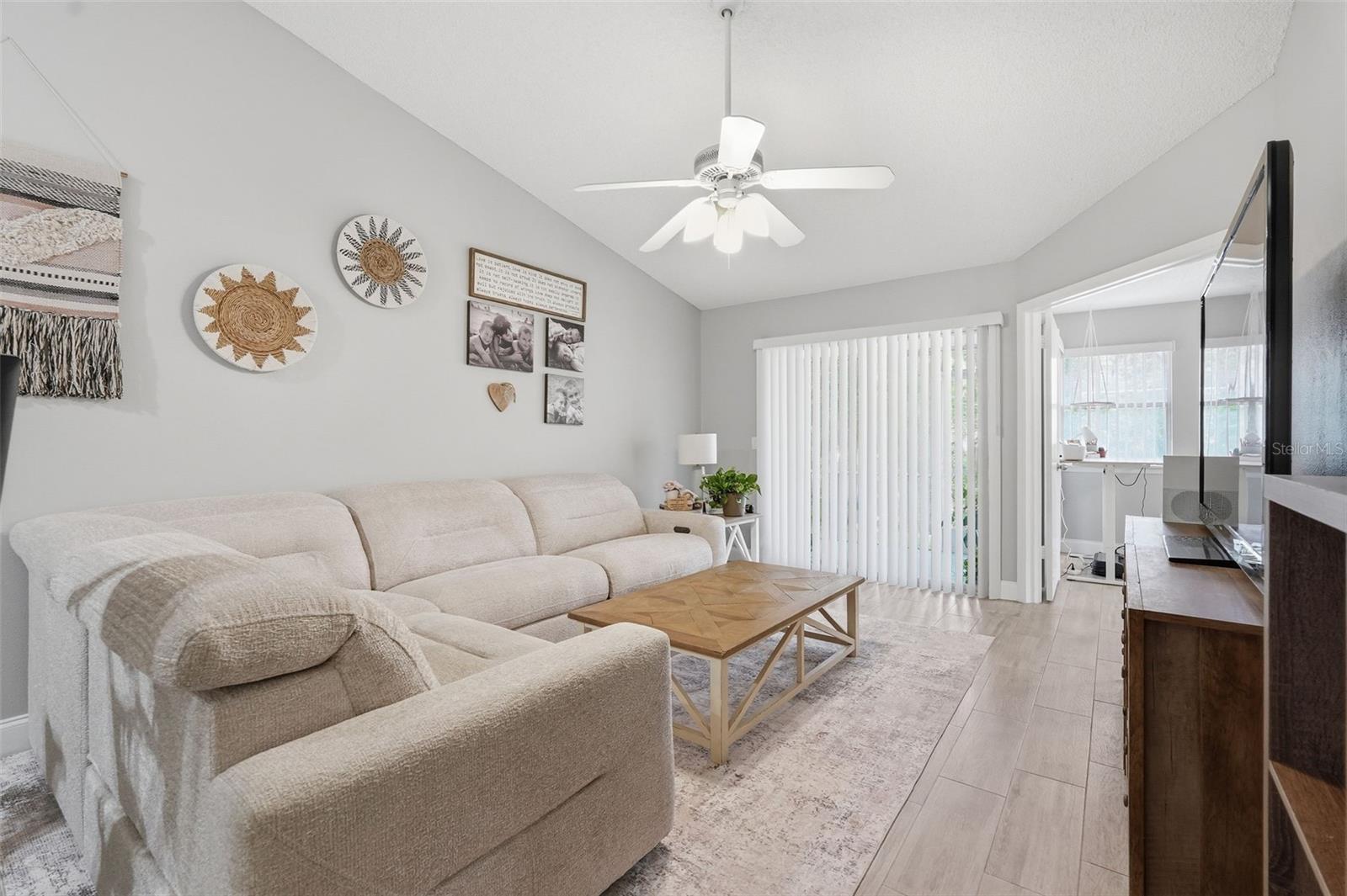 351 IXORA DR #61, PALM HARBOR, FL, 34684