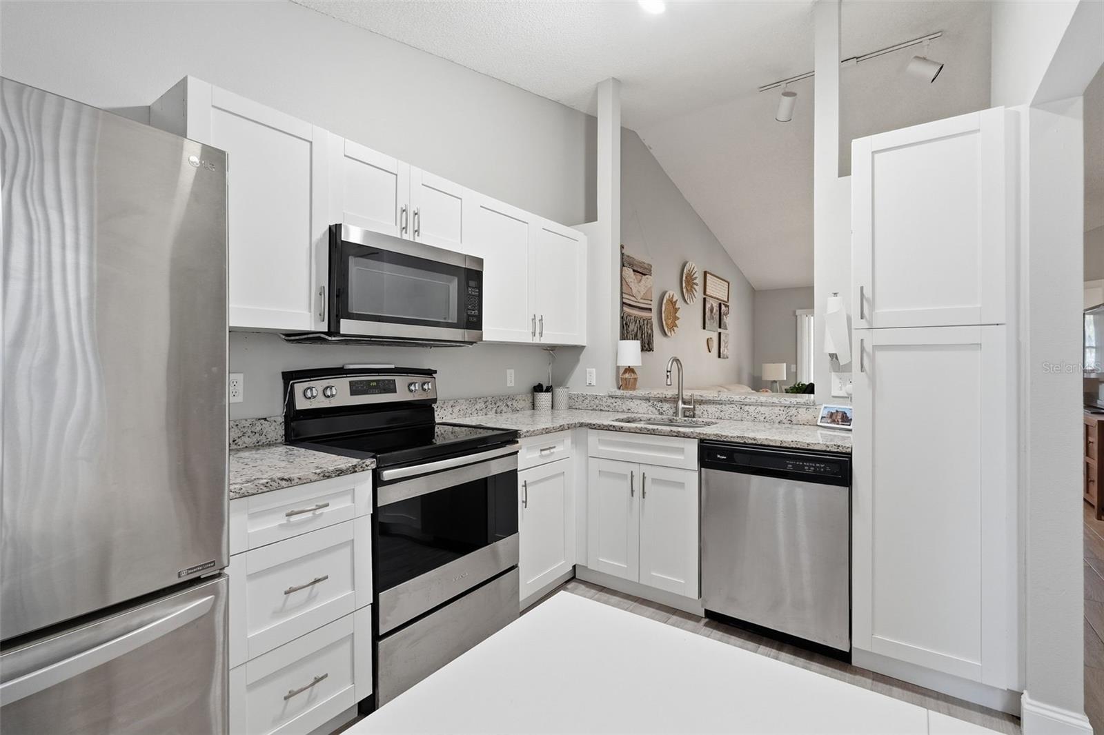 351 IXORA DR #61, PALM HARBOR, FL, 34684