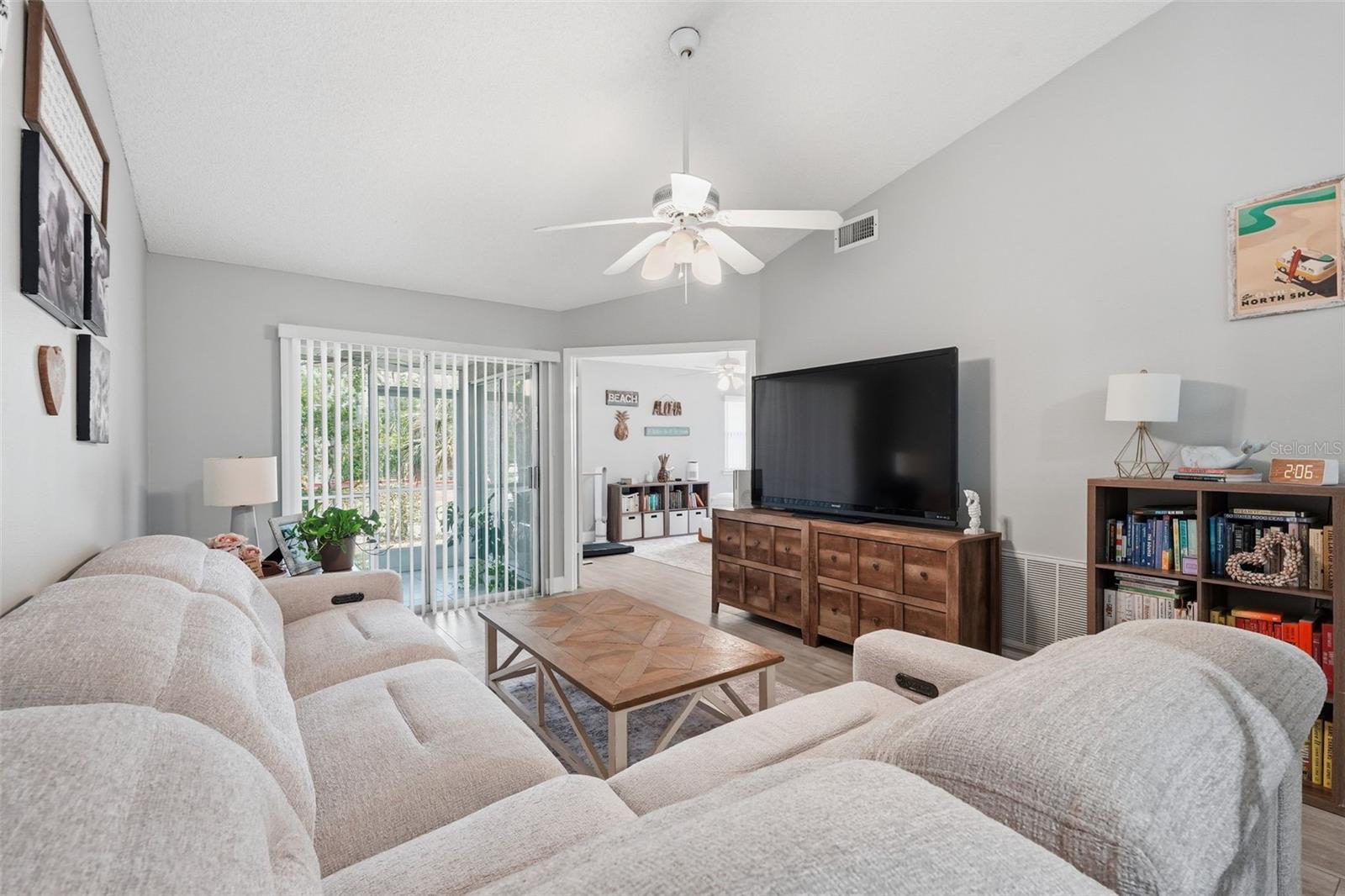 351 IXORA DR #61, PALM HARBOR, FL, 34684