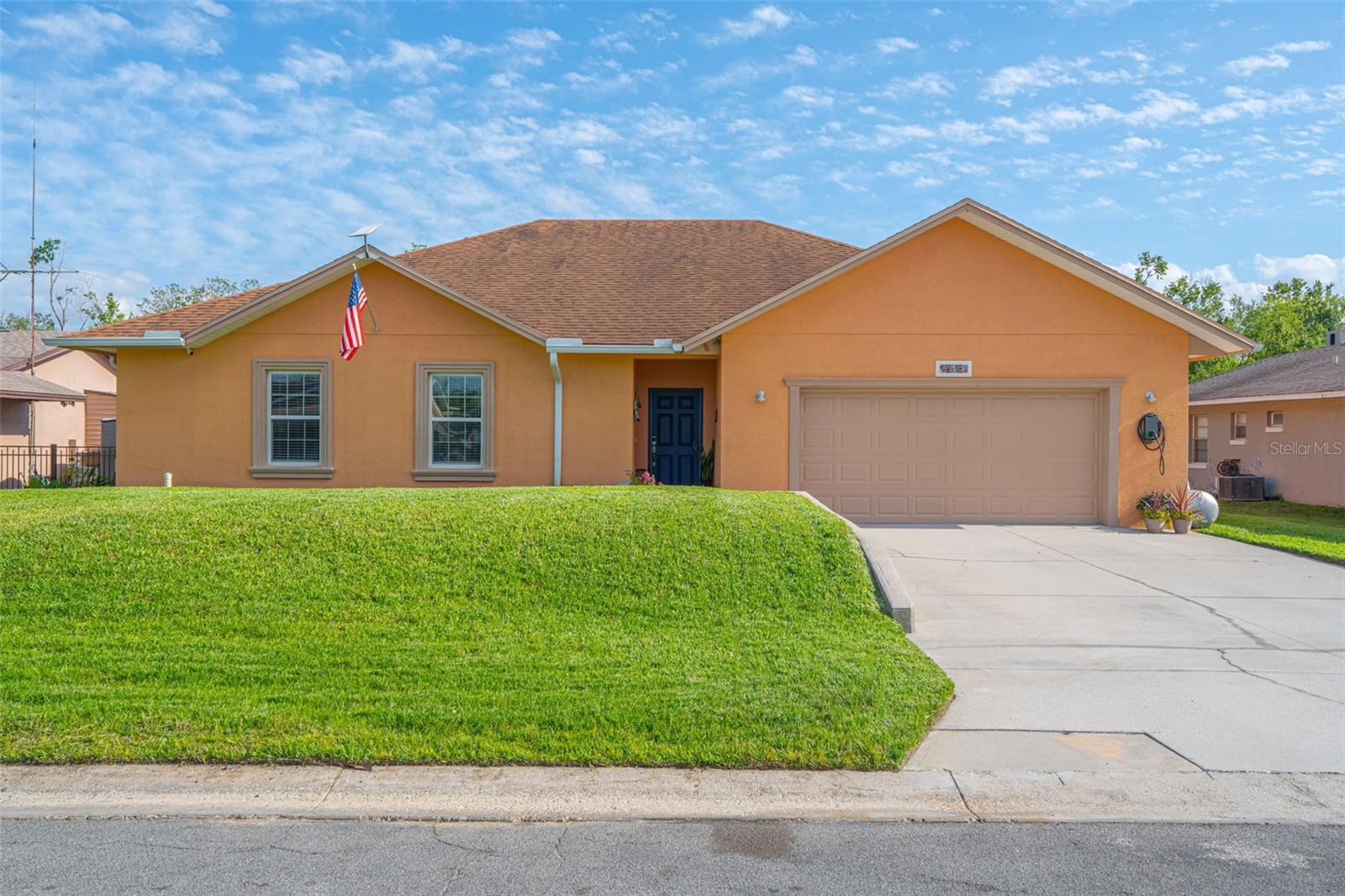 13334 COUNTRY CLUB DR, TAVARES, FL, 32778